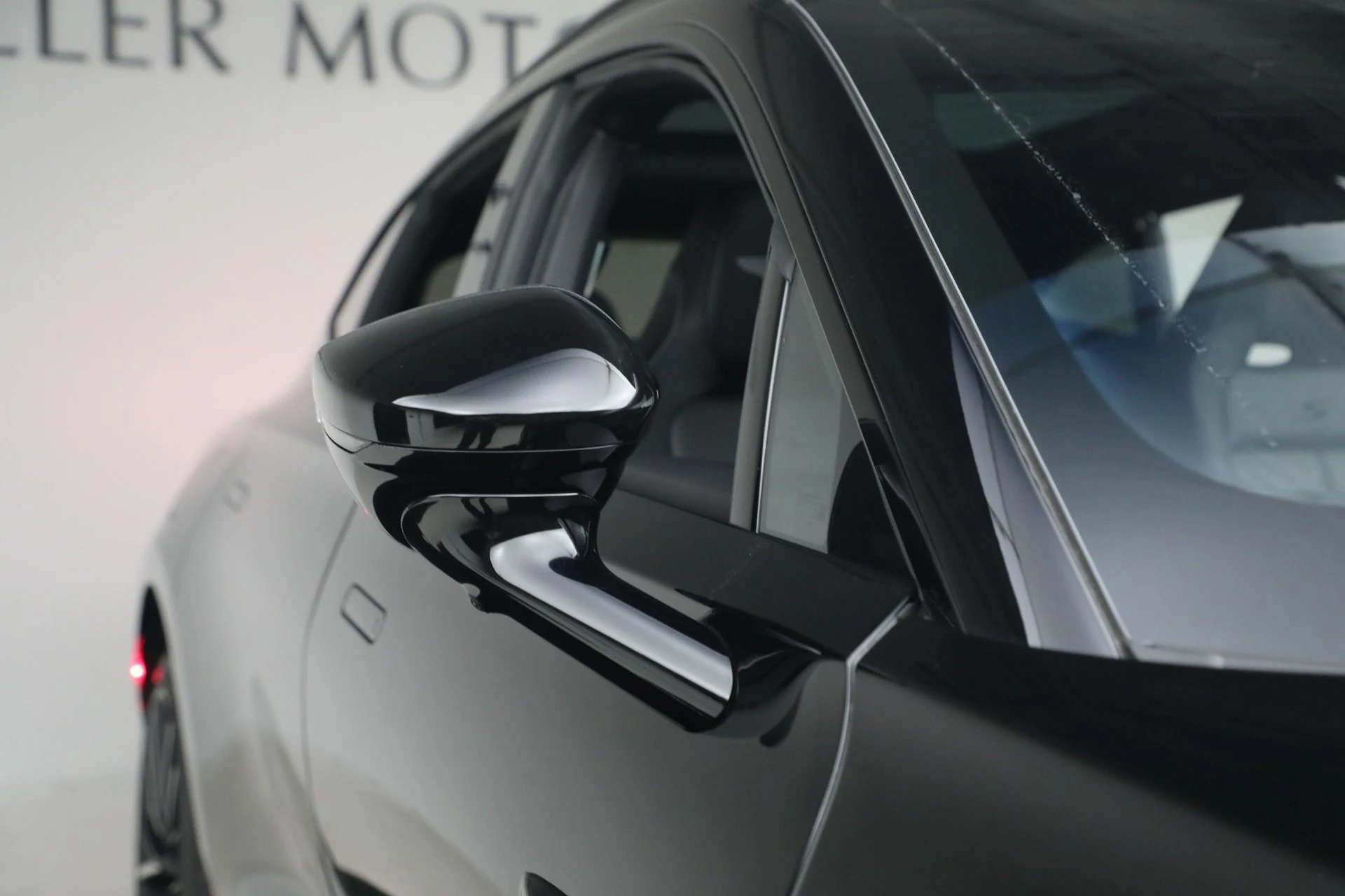 mph034_582281460_New_2026_Aston_Martin_DBX_S_1771452584_d139f6ddc7