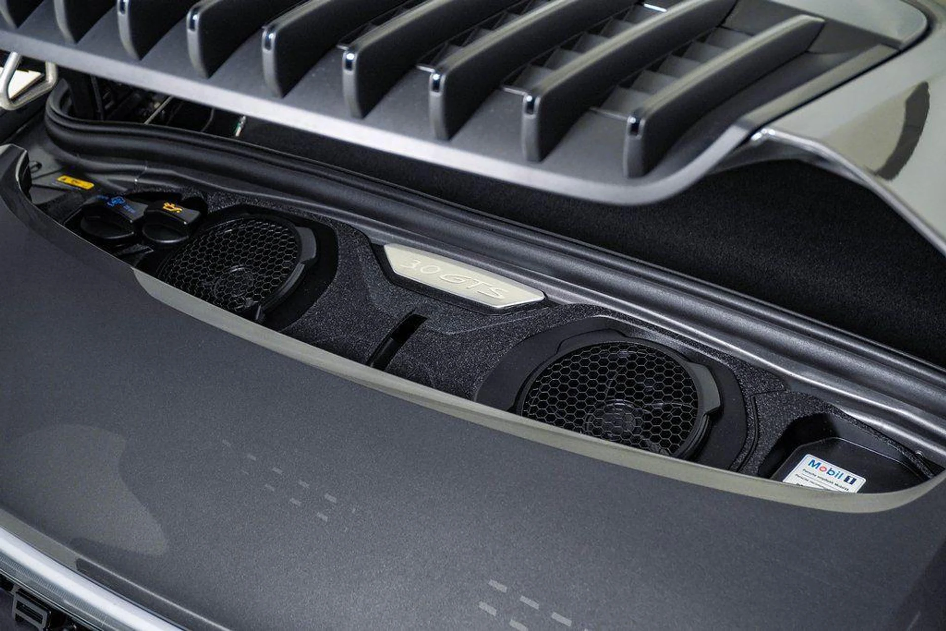 mph034_586607409_BA_Cn_Ktsqun_Le_E_Uar4_W_Nef_F_Egr_D8_fa2d94afd7