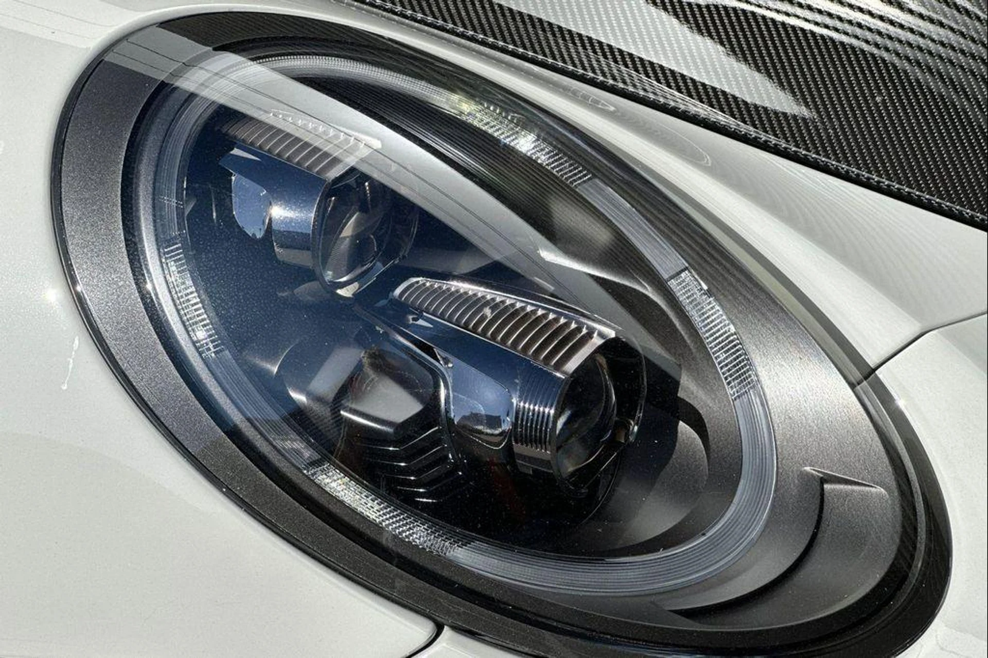 mph034_59932638_R_Xau_W_Hhh_S3ava_ICM_31k6_Gu_C6n_Dk_2c9955d54f