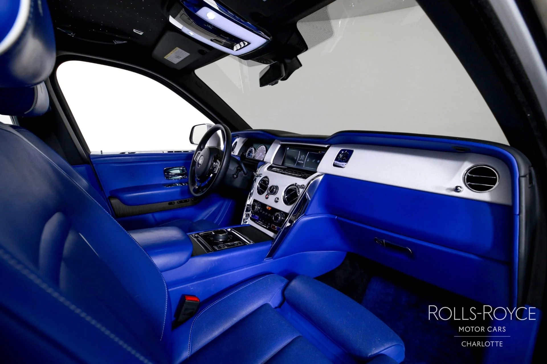 mph034_606428750_Used_2021_Rolls_Royce_Cullinan_1771363967_1a4bfca639