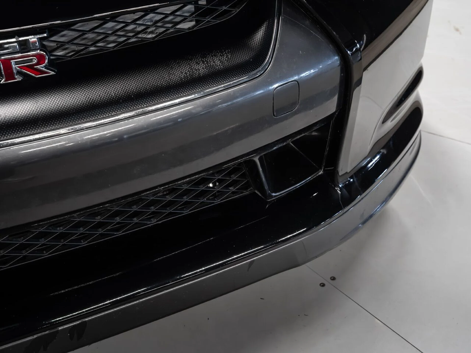 mph034_614029076_nissan_gt_r_2009_1a7e99fb3d