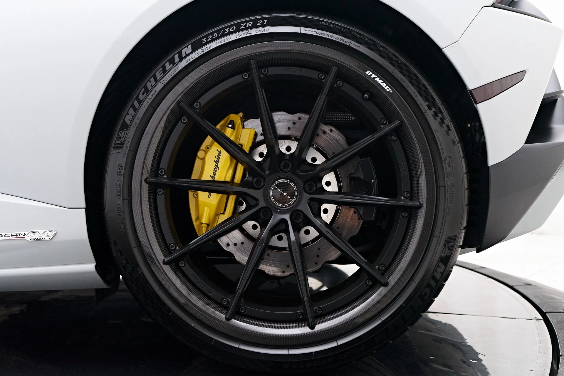 mph034_622392008_Used_2021_Lamborghini_Huracan_EVO_Base_1754524536_b417a2f0bc