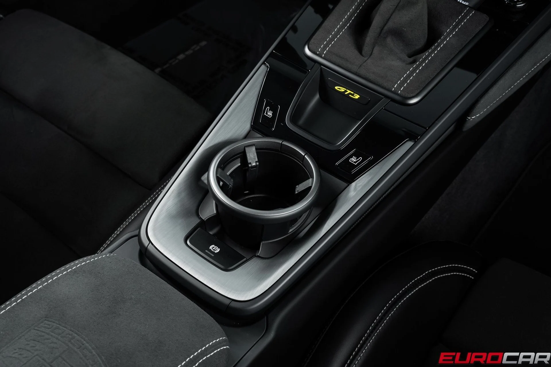 mph034_62275264_image_35_86a4eeb4cf