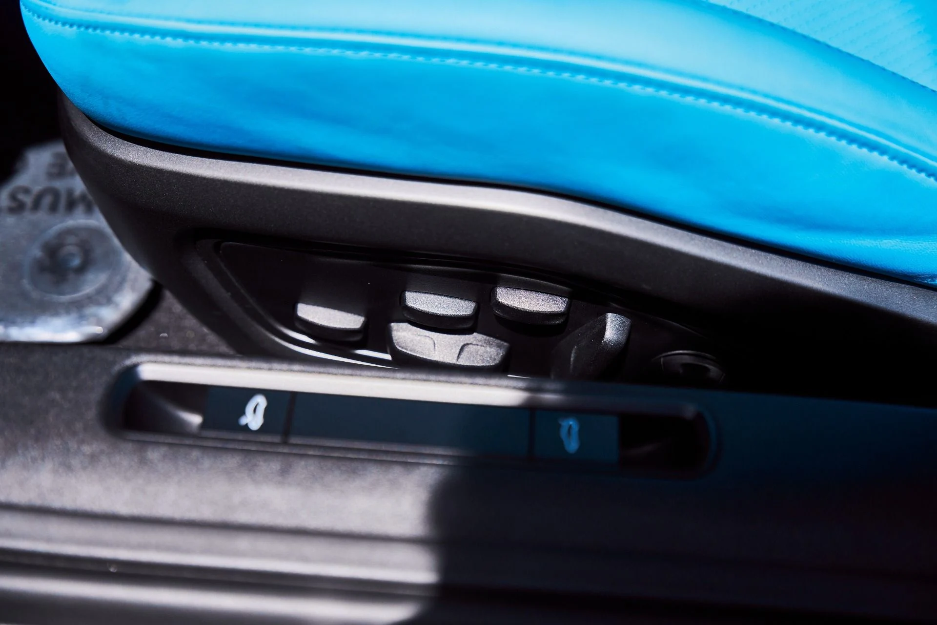 mph034_624743463_Used_2022_Porsche_911_GT_3_1778712541_7ede9a9f50