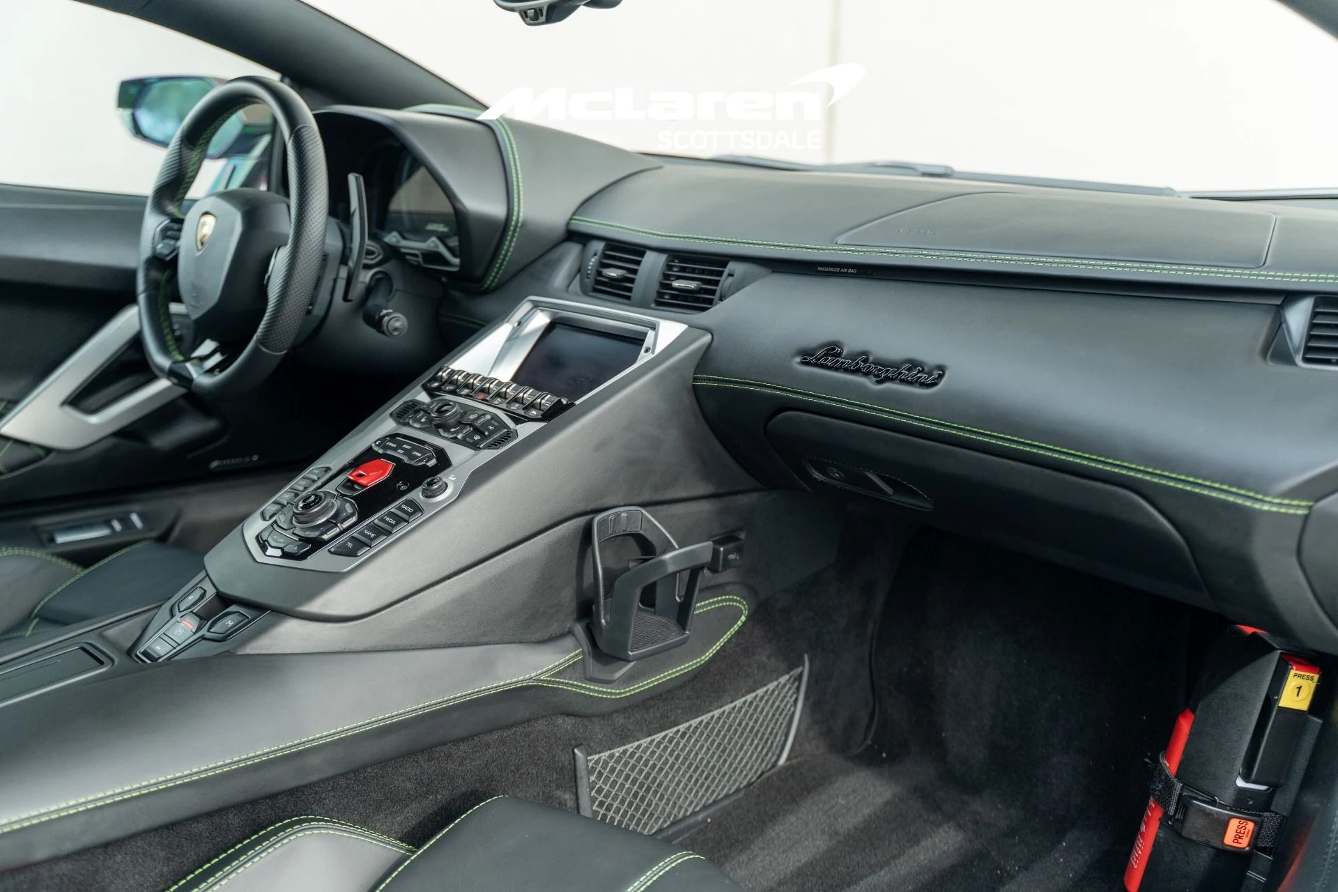 mph034_629934111_Used_2018_LAMBORGHINI_AVENTADOR_LP_740_4_S_1764040223_7d8efe2af8