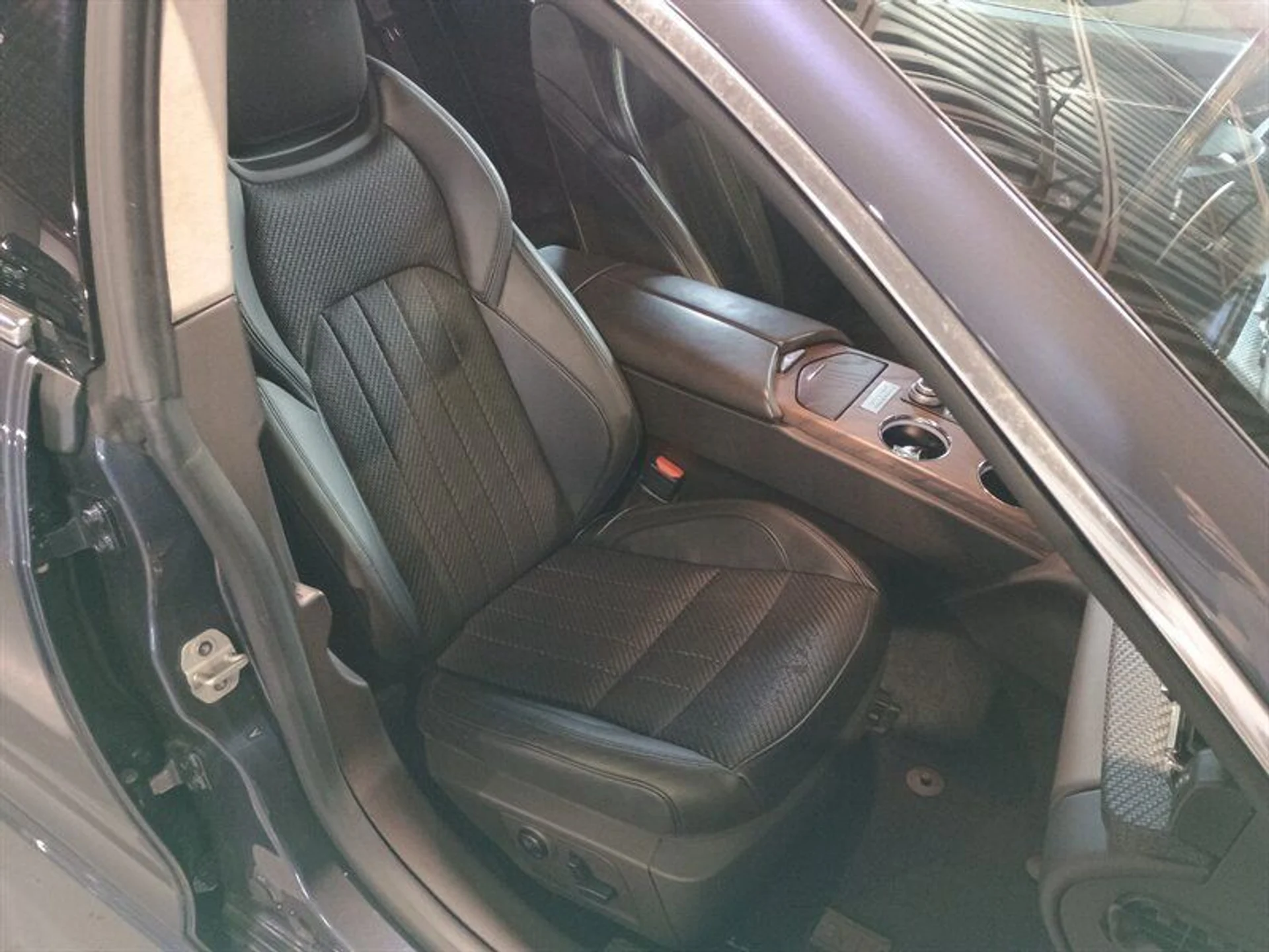 mph034_63354985_02435b77bb_800_5e3b90bc2a