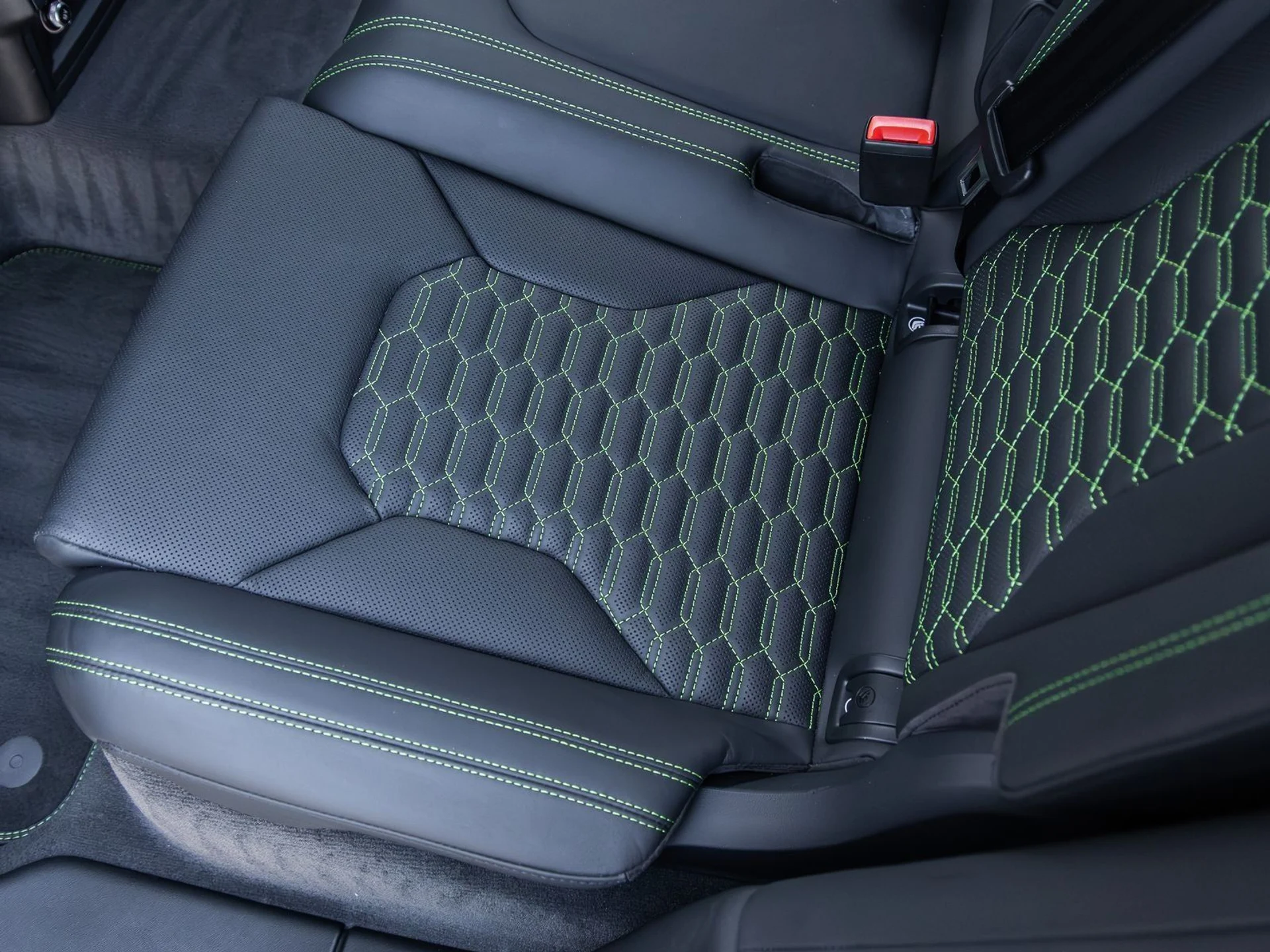 mph034_641217145_35_8c04cd27e2