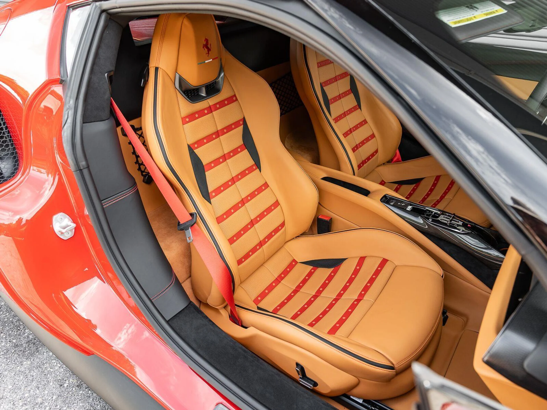 mph034_657524_Used_2024_Ferrari_296_GTB_Coupe_1787361039_51a084b0fc