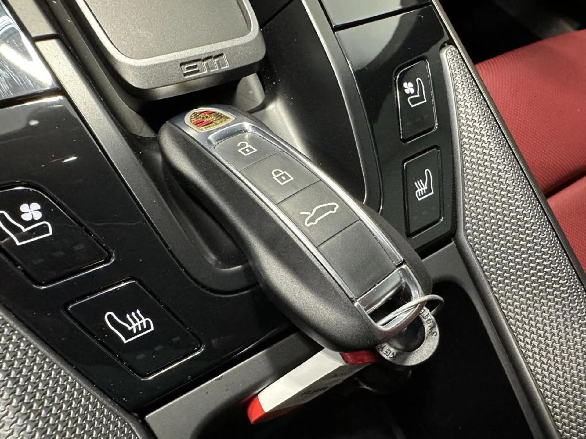 mph034_663236568_Zz_BSI_1_Bzh_I2z_Mf3as_FVK_0_UH_Feew_82ec783007