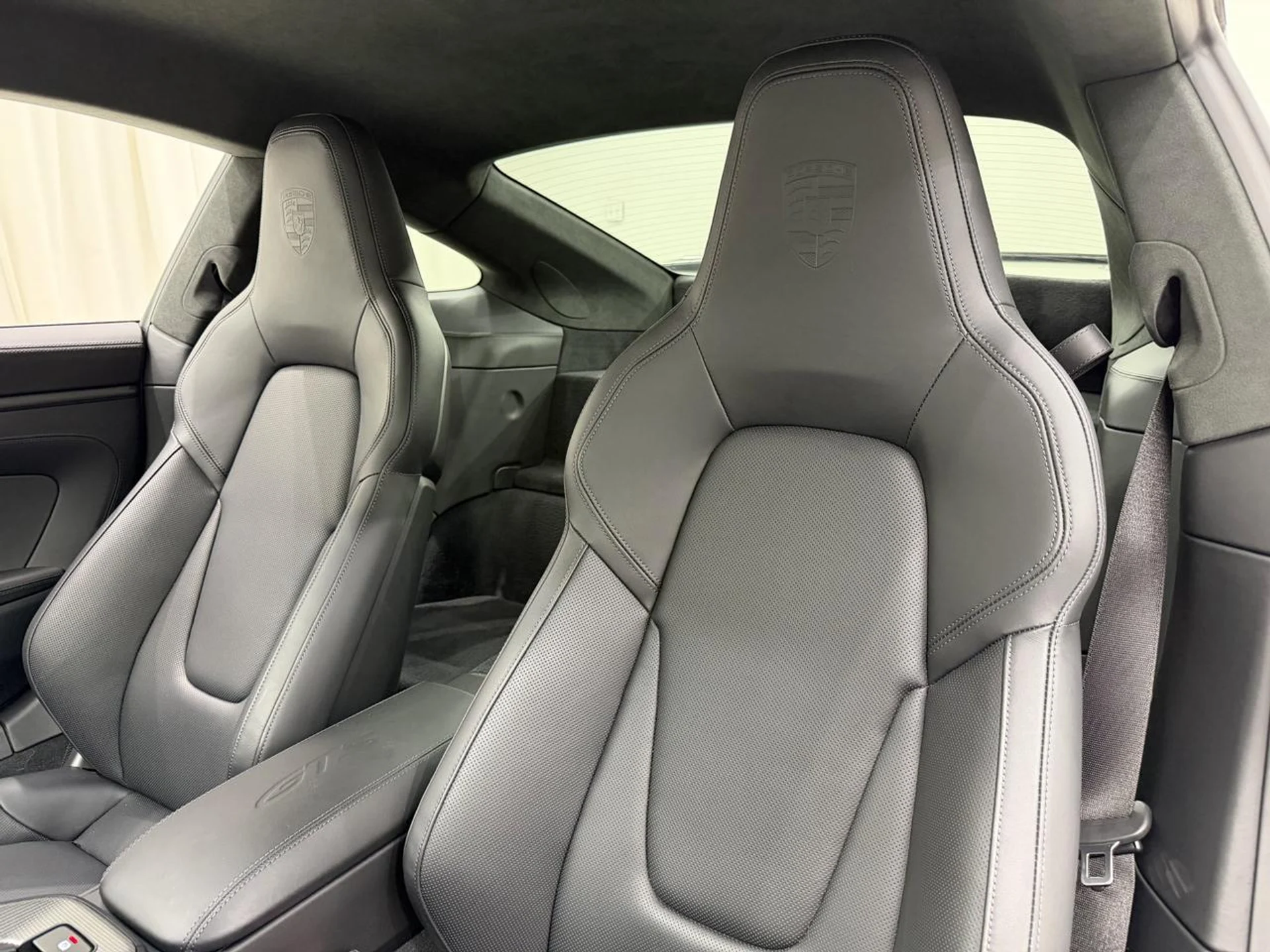 mph034_663874589_f32824ba8ea9de2868f9dd32cb86b9f4_85d5182388