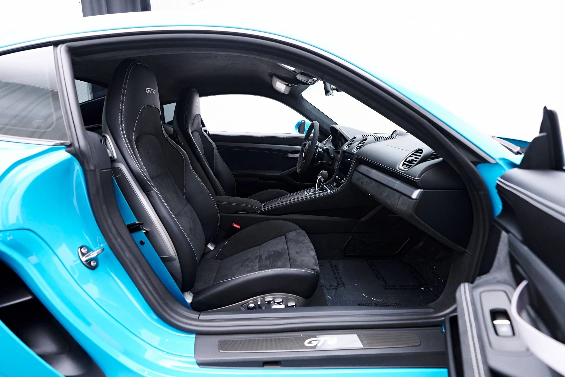 mph034_666211347_Used_2021_Porsche_718_Cayman_GT_4_1753215060_7a75d38648