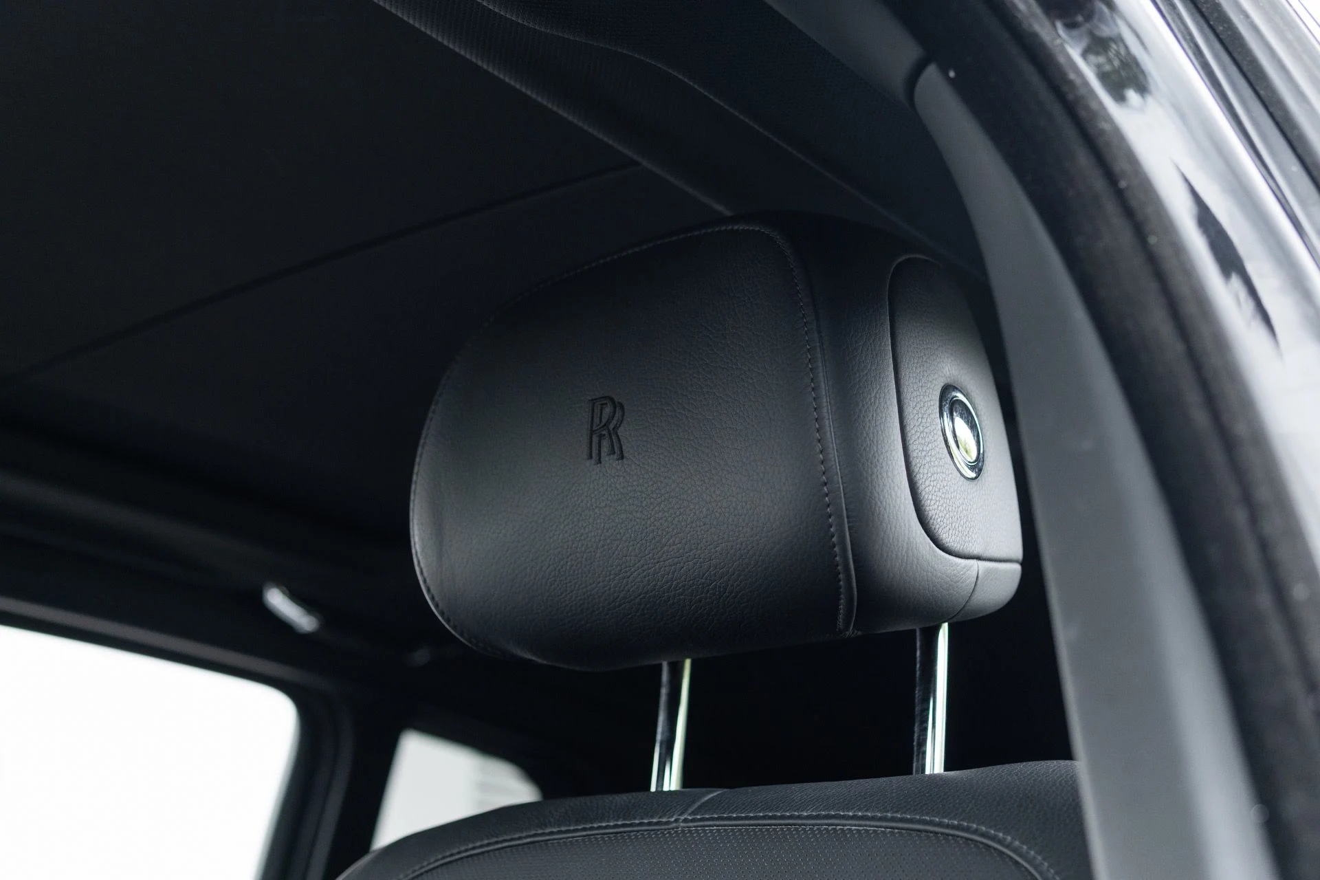 mph034_669492617_Used_2020_Rolls_Royce_Cullinan_1775753700_710573bcc9