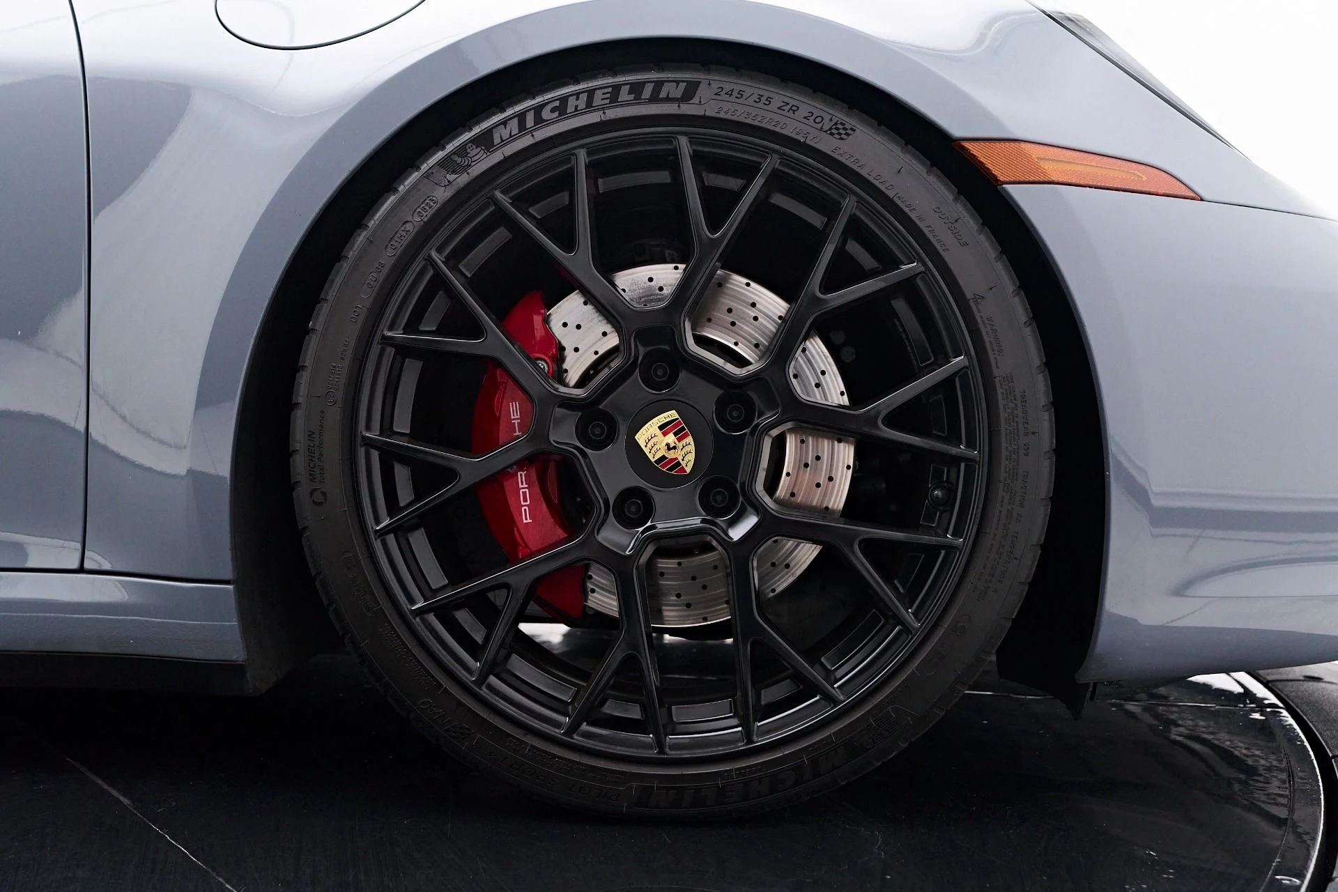 mph034_677597570_Used_2023_Porsche_911_Targa_4_S_1757702850_2173acb7a8