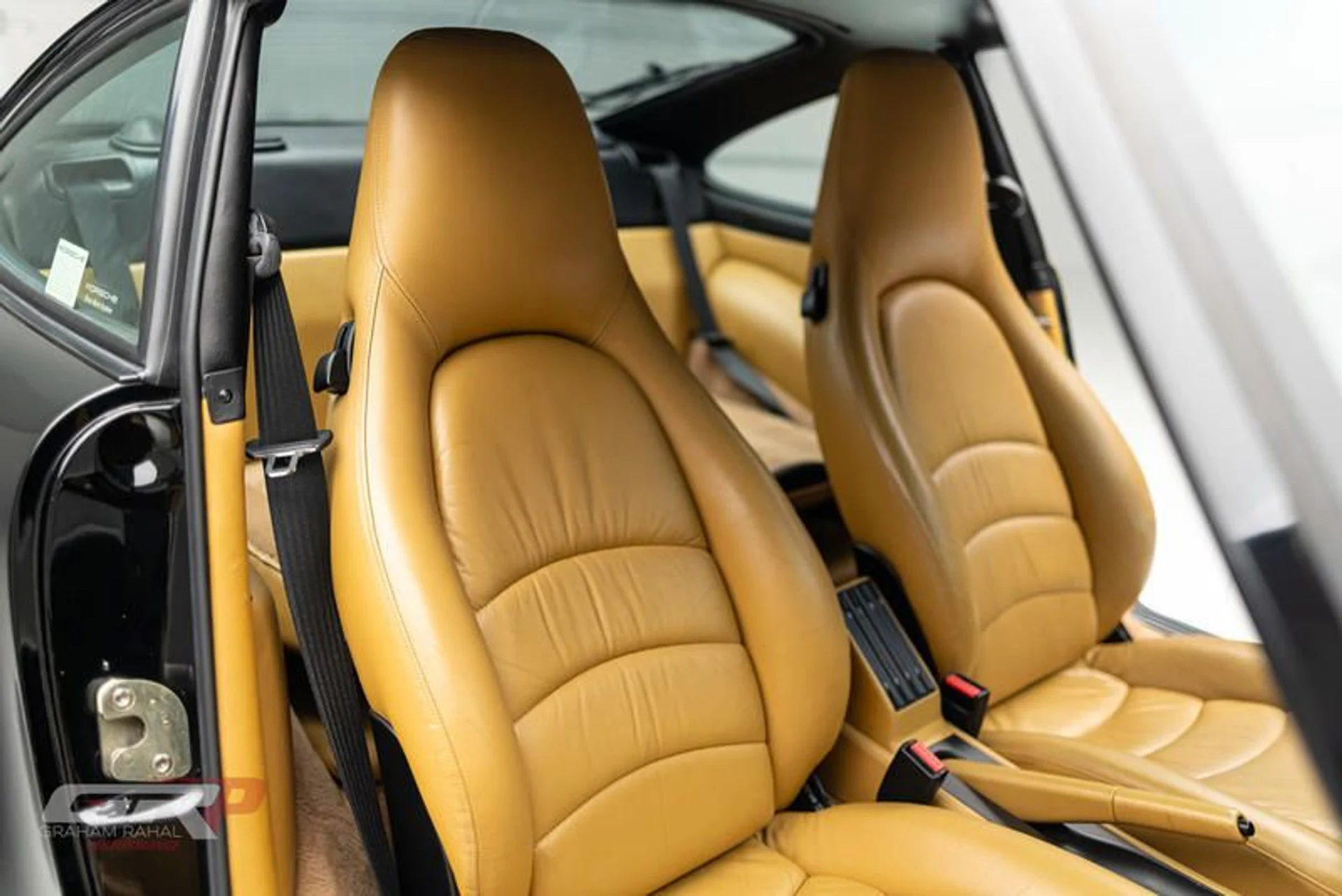 mph034_682409716_389_CCC_73_B9_C9_4155_A163_2_BEA_984_DA_2_BE_cfcb4e8412