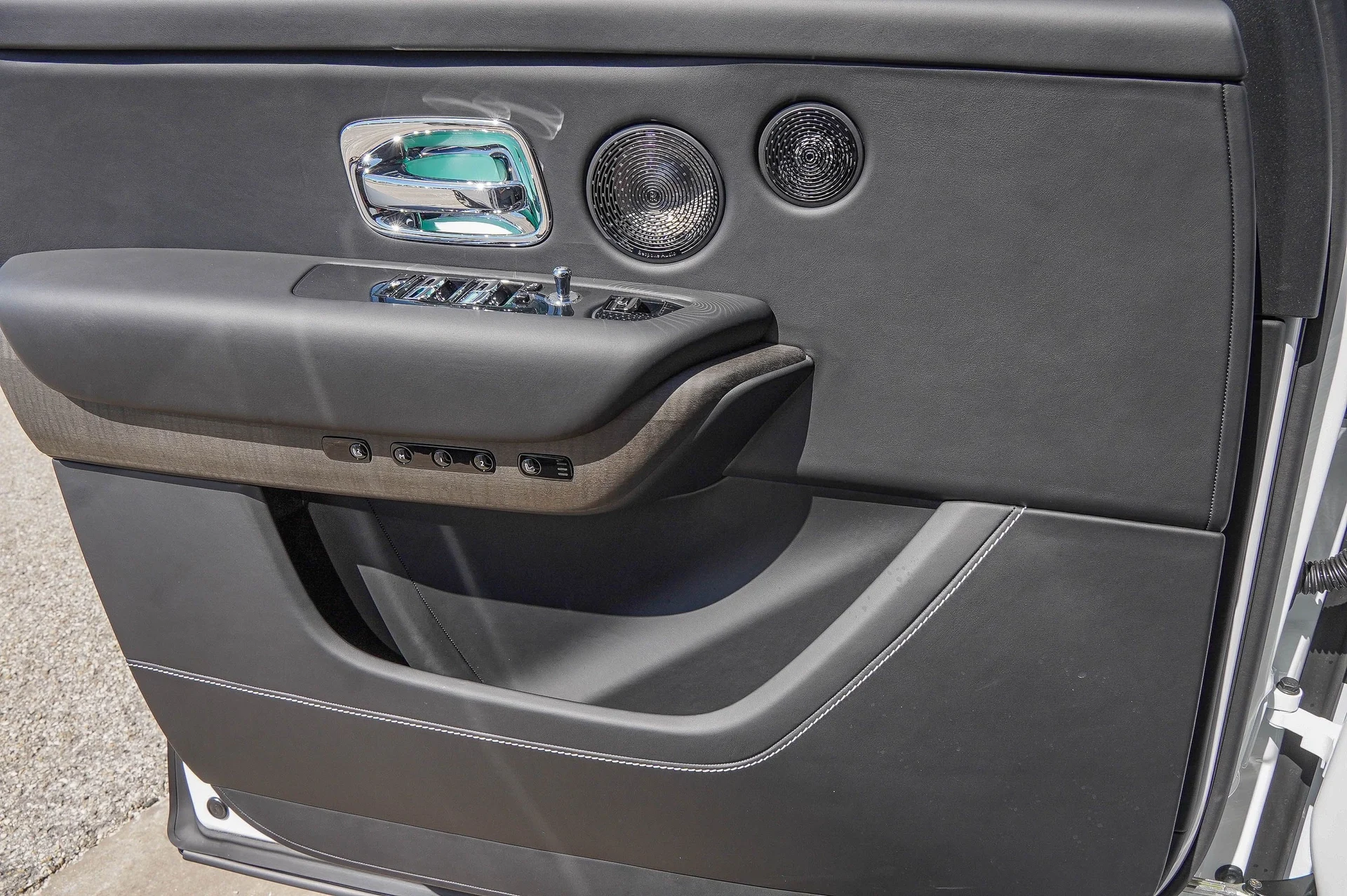 mph034_685993948_Hi_Tech_Luxury_Imports_LLC_SLA_13_HA_06_TU_234902_image_34_6064095594