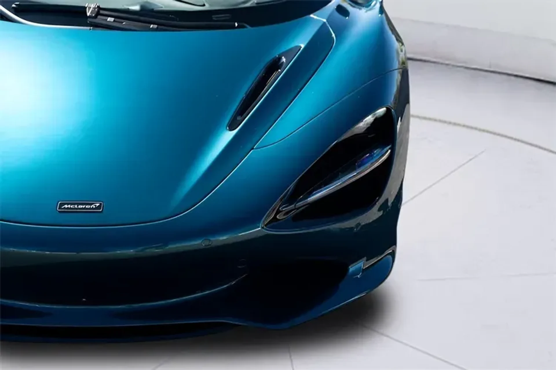 mph034_690193514_c3_Z2_Lv9dj8mdjbxk_med_a2388592b3