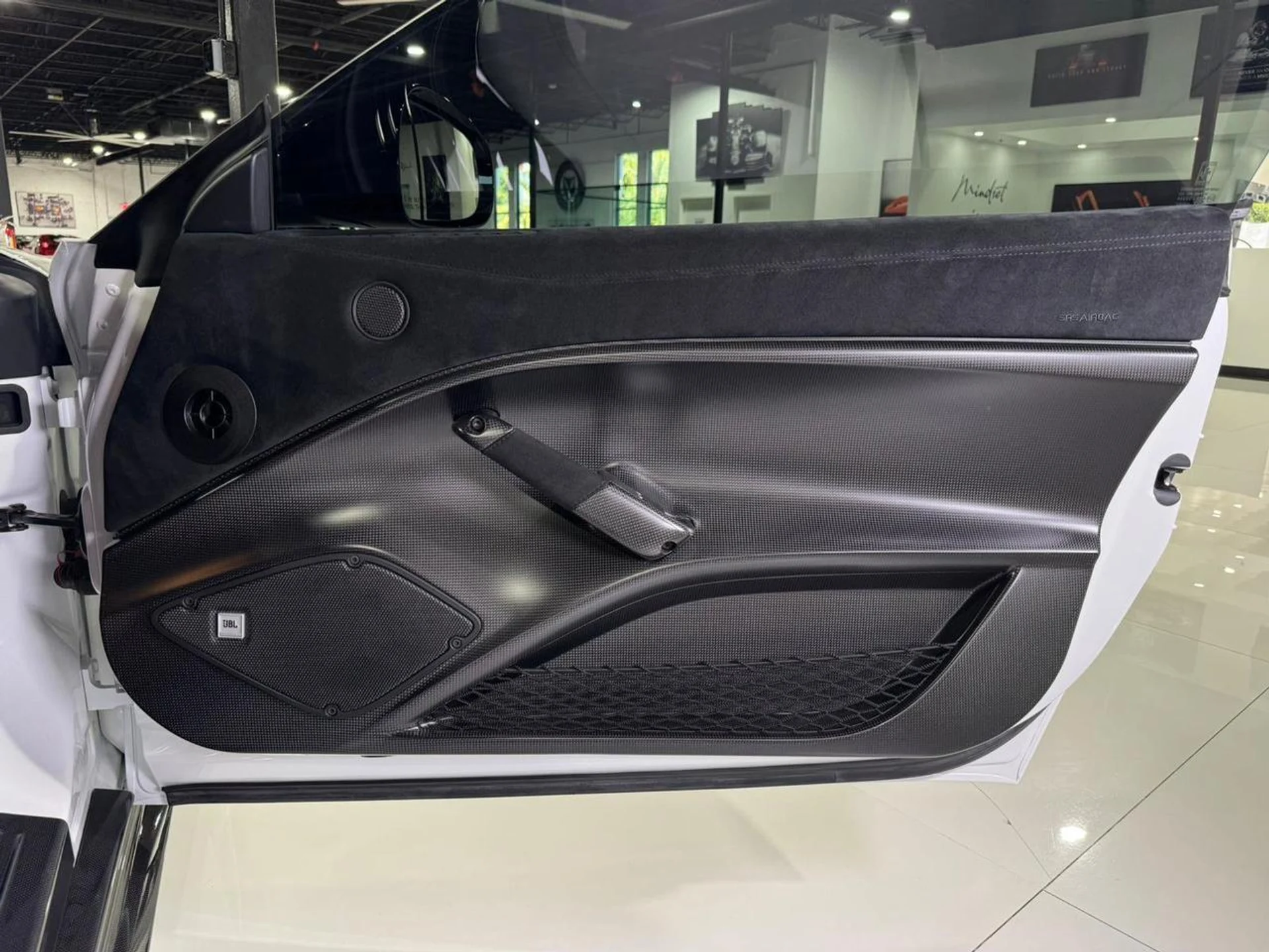 mph034_70132175_1d1c84384b09f076425c987c9c660dd0_a2b9550c8f