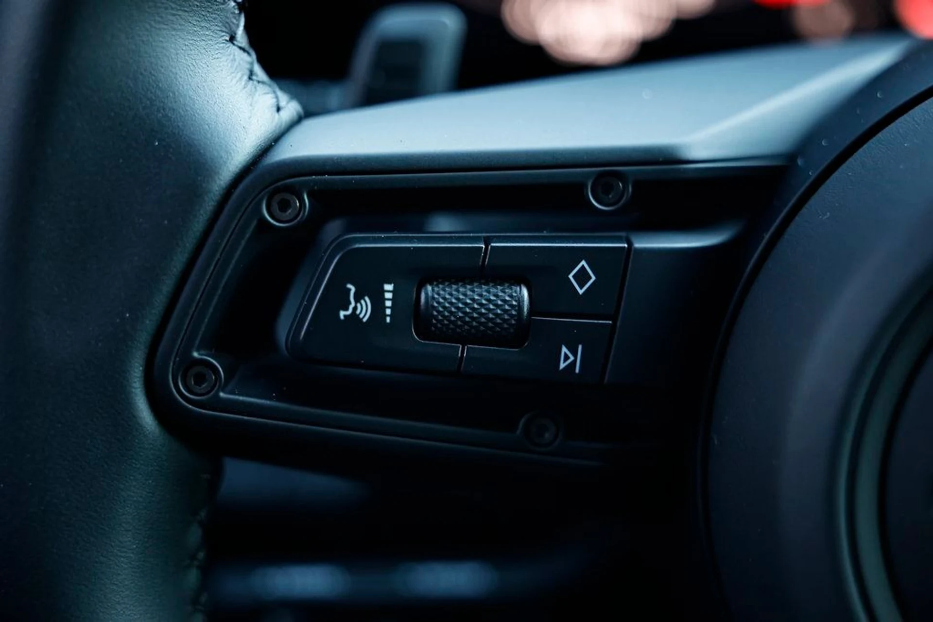 mph034_718738619_4d8700862f89121979893b682f5d8589_dc41d445cf