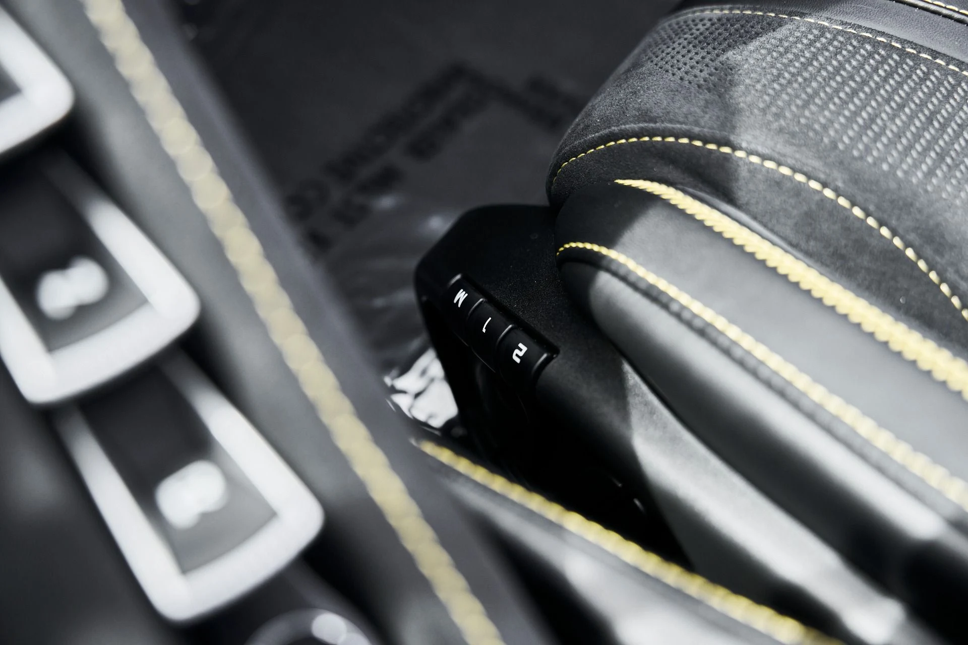 mph034_720676816_Used_2021_Mc_Laren_720_S_1775521542_10217ce4f1