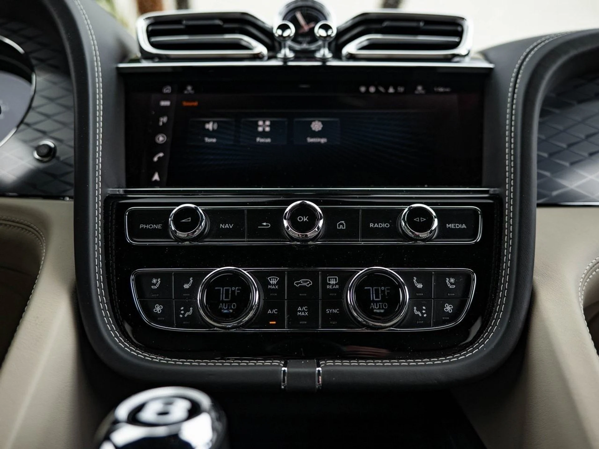 mph034_7238303_43123ff2bb2622b245fc50a5dd686157x_a156a22f3d