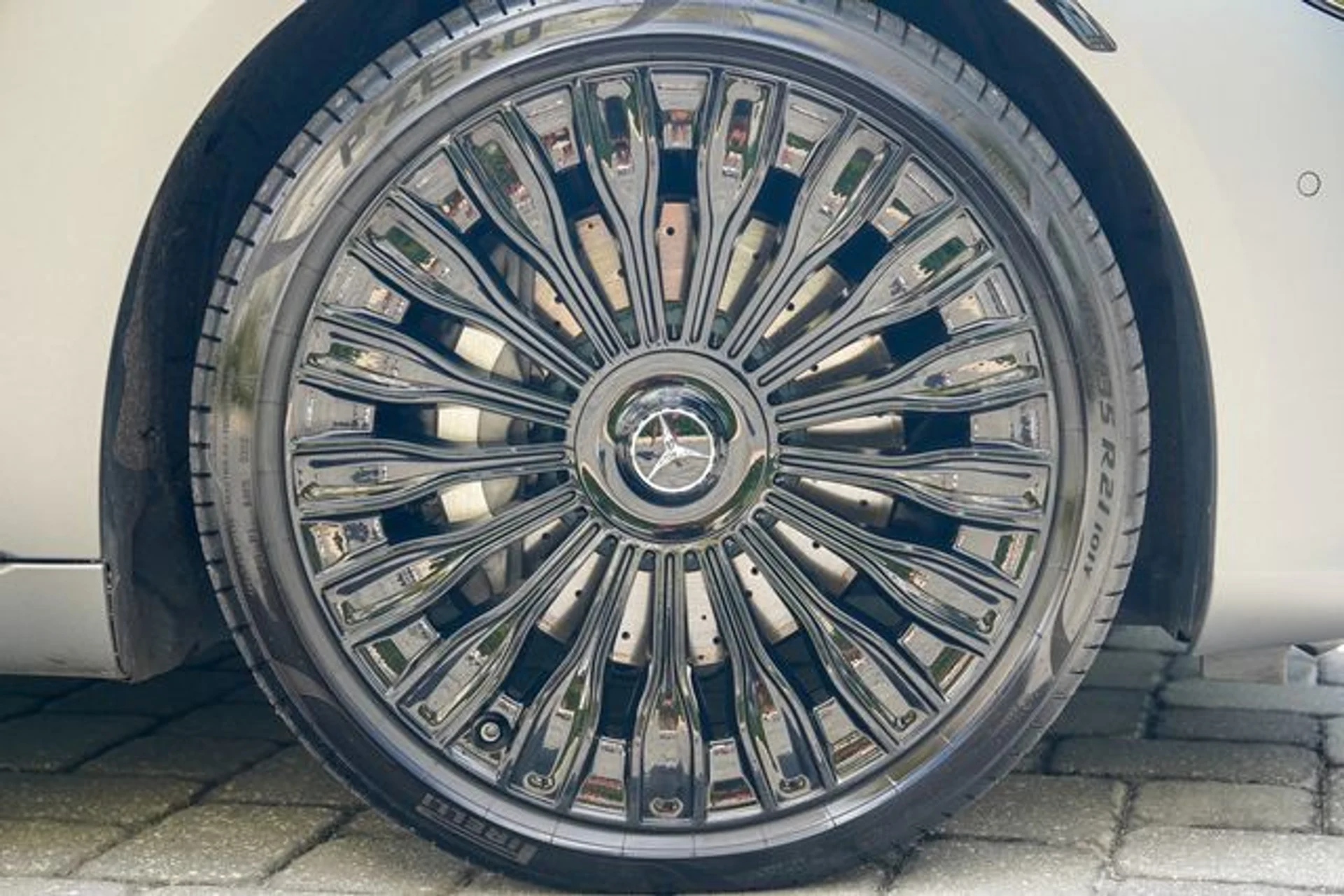 mph034_724231128_22986852_35_b662b0a312