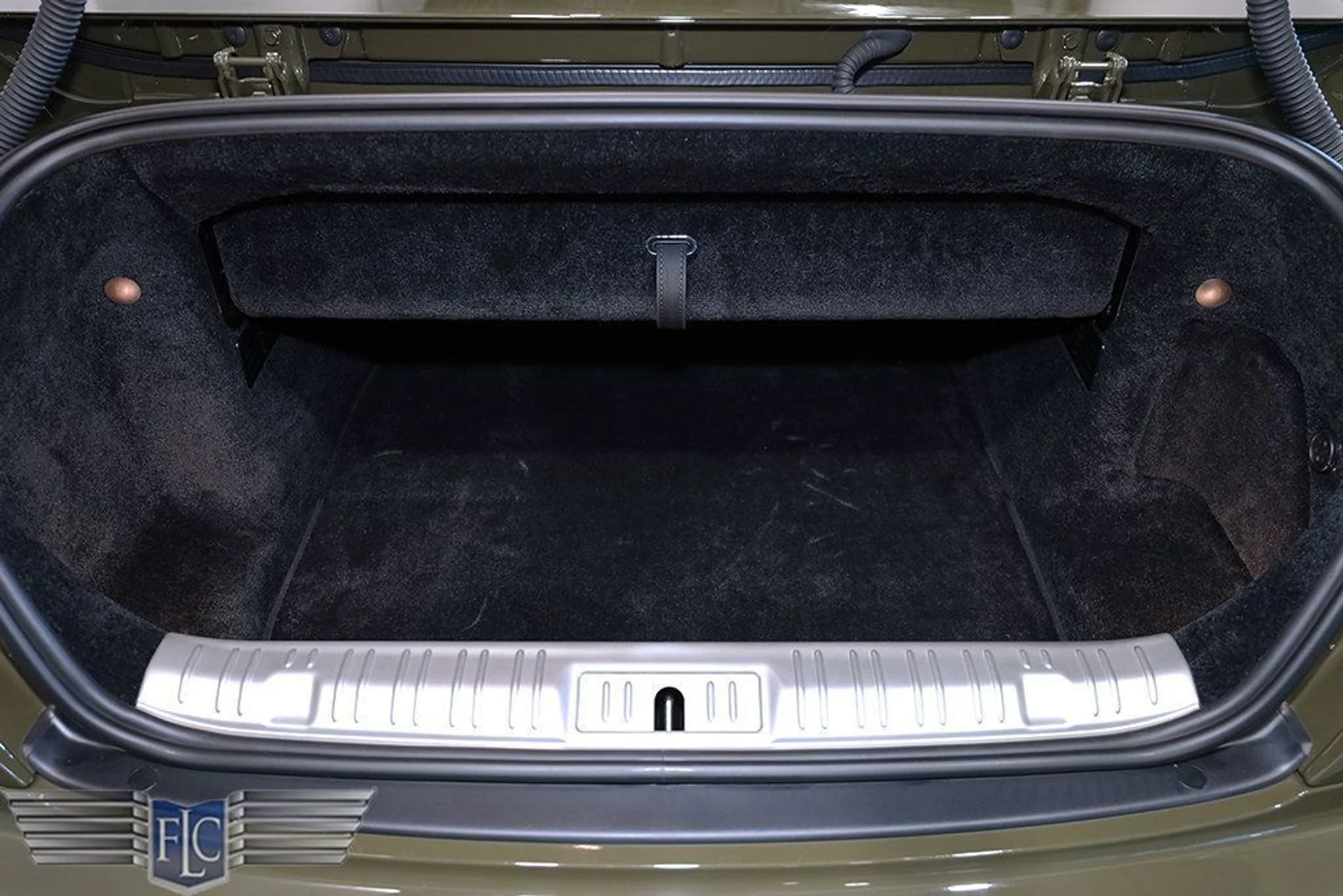 mph034_728350944_used_2021_rolls_royce_dawn_convertible_9689_23009297_35_1024_0286ae3789