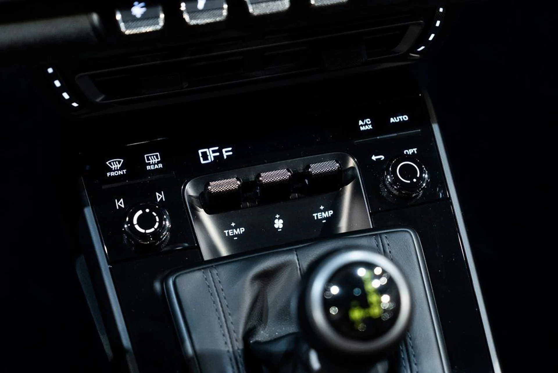 mph034_73277224_6d4a4dfdcb092c17e2e6456c1601cd1f_b293d27fca