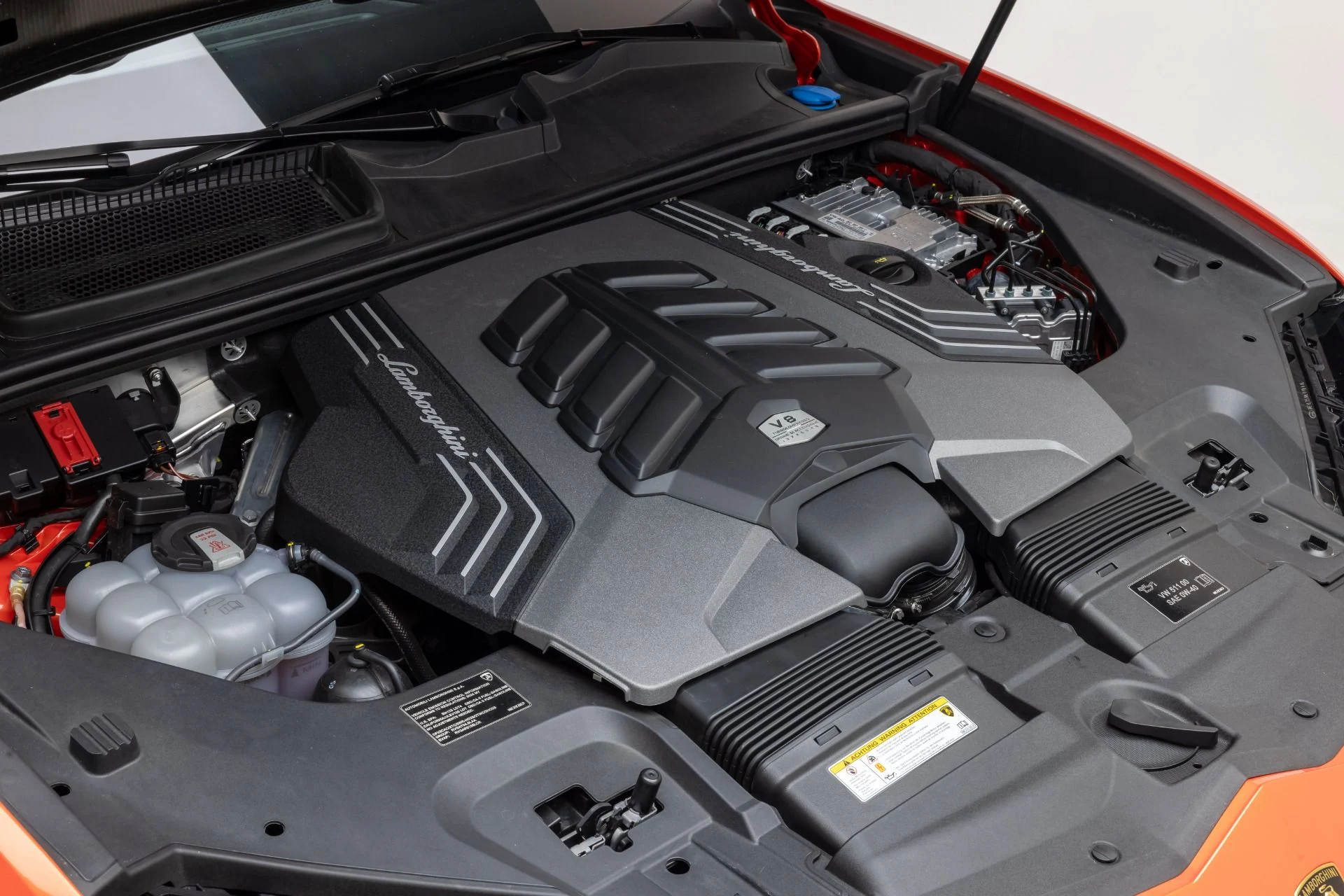 mph034_734795935_Used_2024_Lamborghini_Urus_S_1766449487_edae673f3a