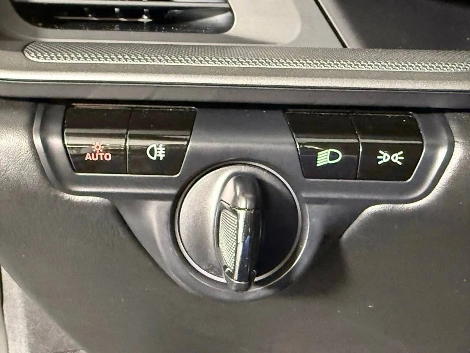 mph034_740123737_1280_ac029a7995