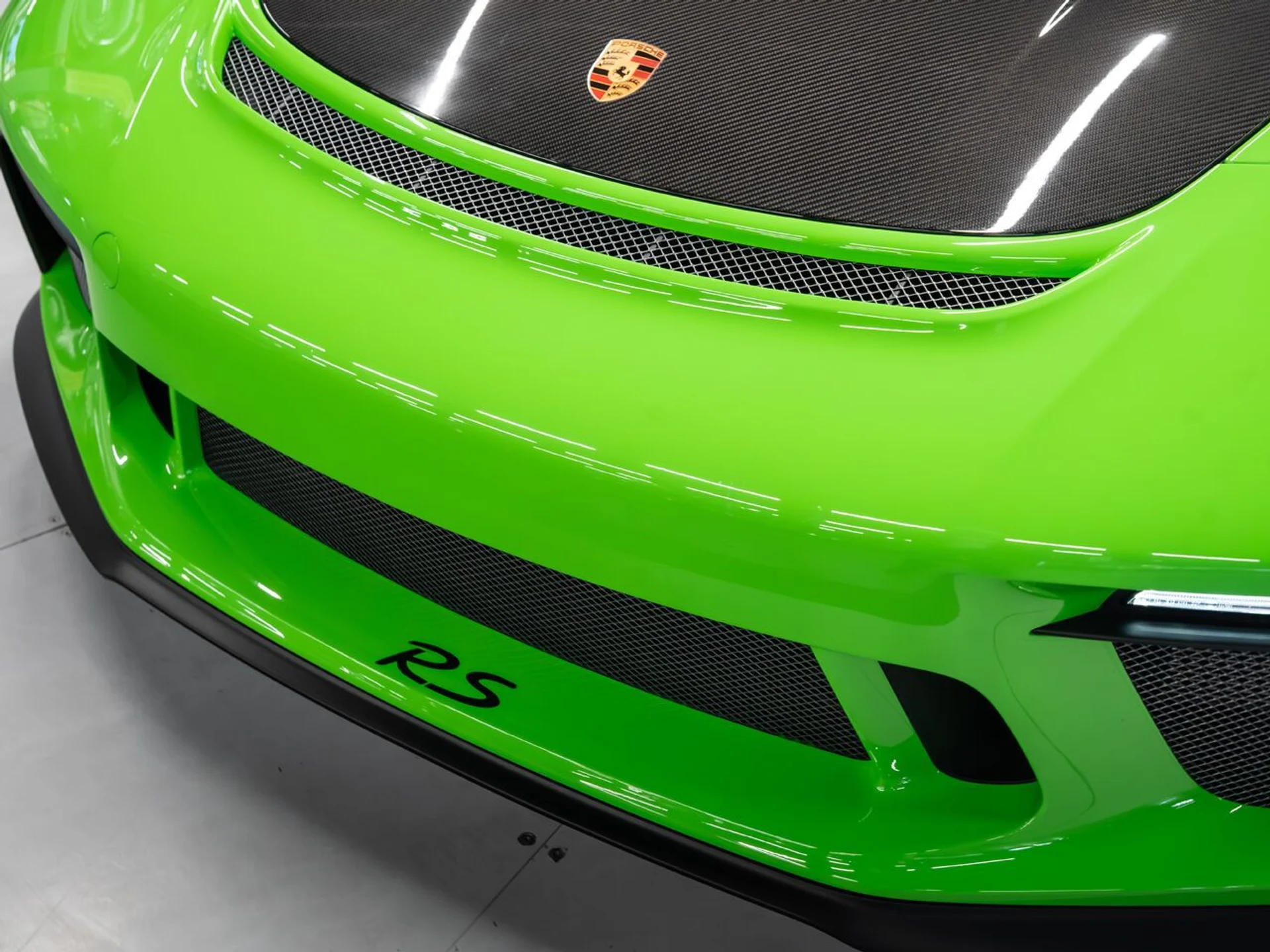 mph034_747354567_porsche_911_2019_1473b6ee69