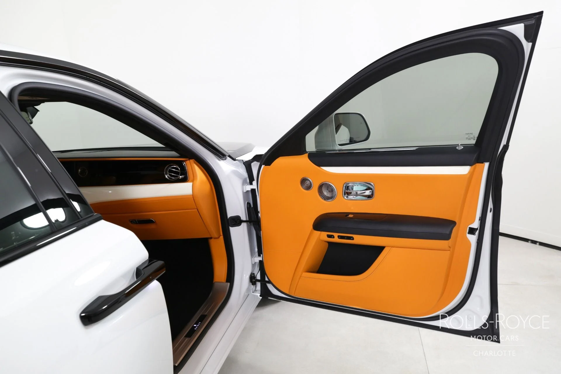 mph034_749174533_Used_2021_Rolls_Royce_Ghost_1738596295_a6b4c060d6