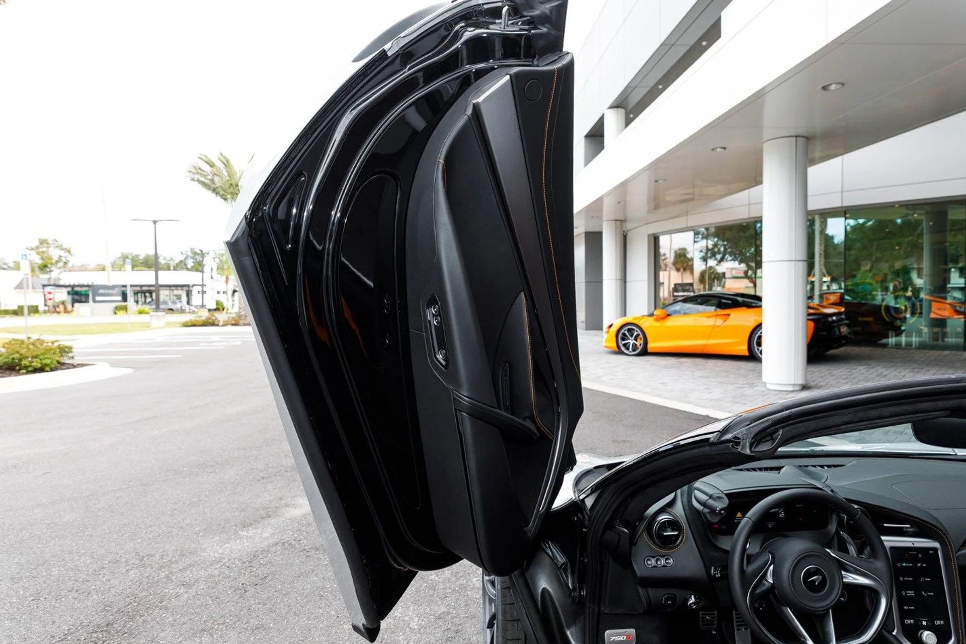 mph034_762976930_633_p35_l_5fa28aa712