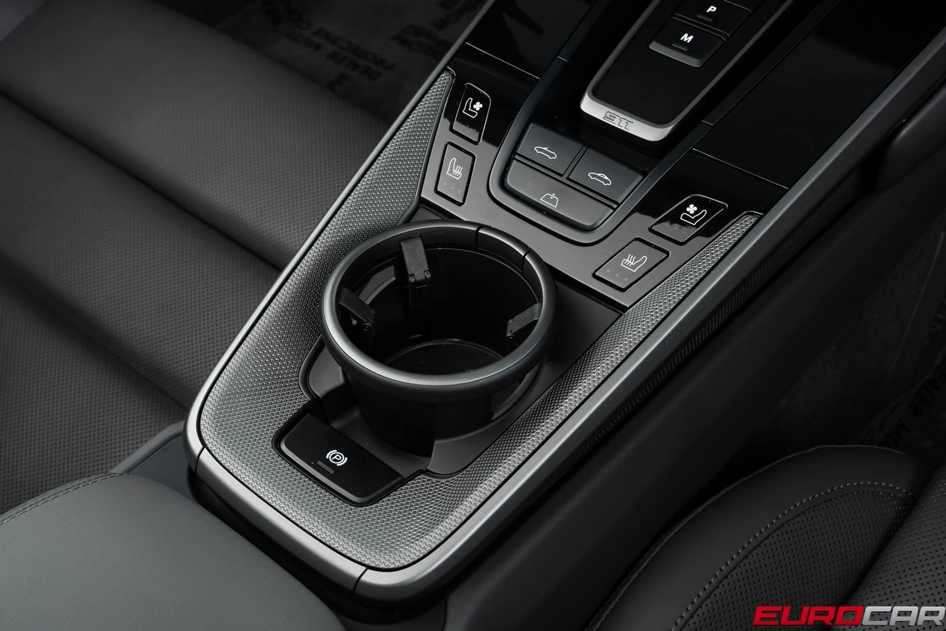 mph034_767536054_image_35_9fe57be42f