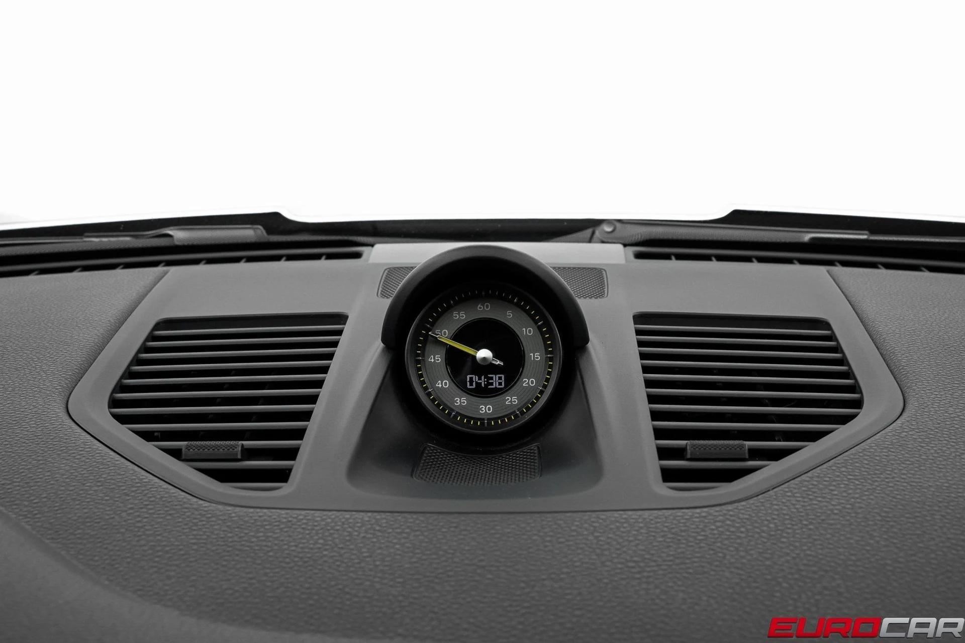 mph034_769572581_image_35_9fececcc69