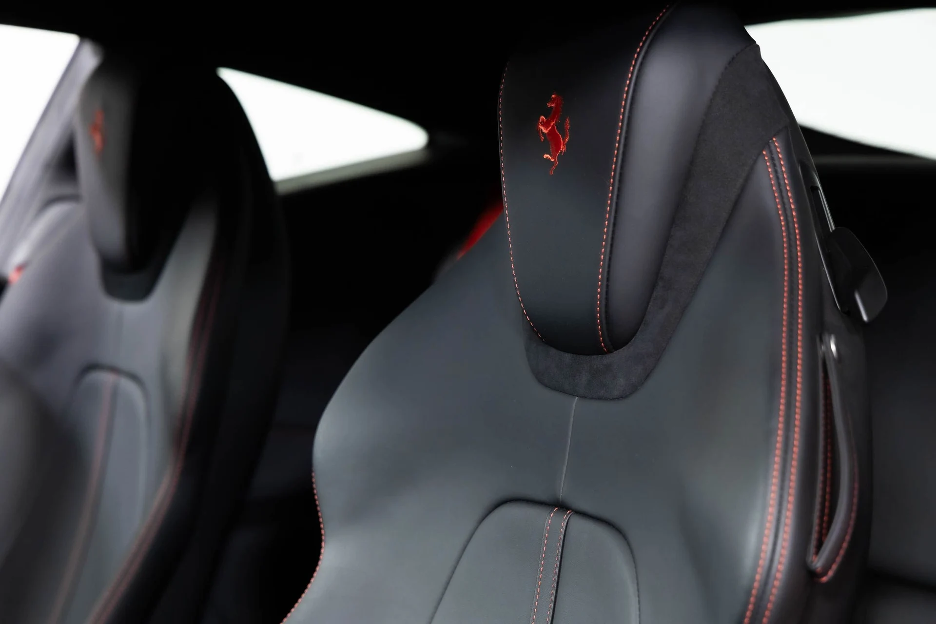 mph034_769950575_0cab11f1b4f049c1b30cc5623889a593_9afb9e039b