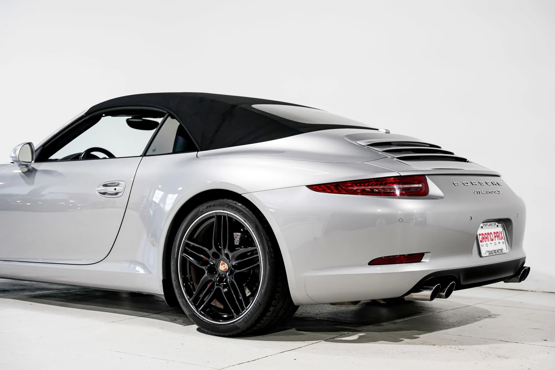 mph034_79036812_566d8b40762585dacd52d3b225138a22x_e33832b3ed