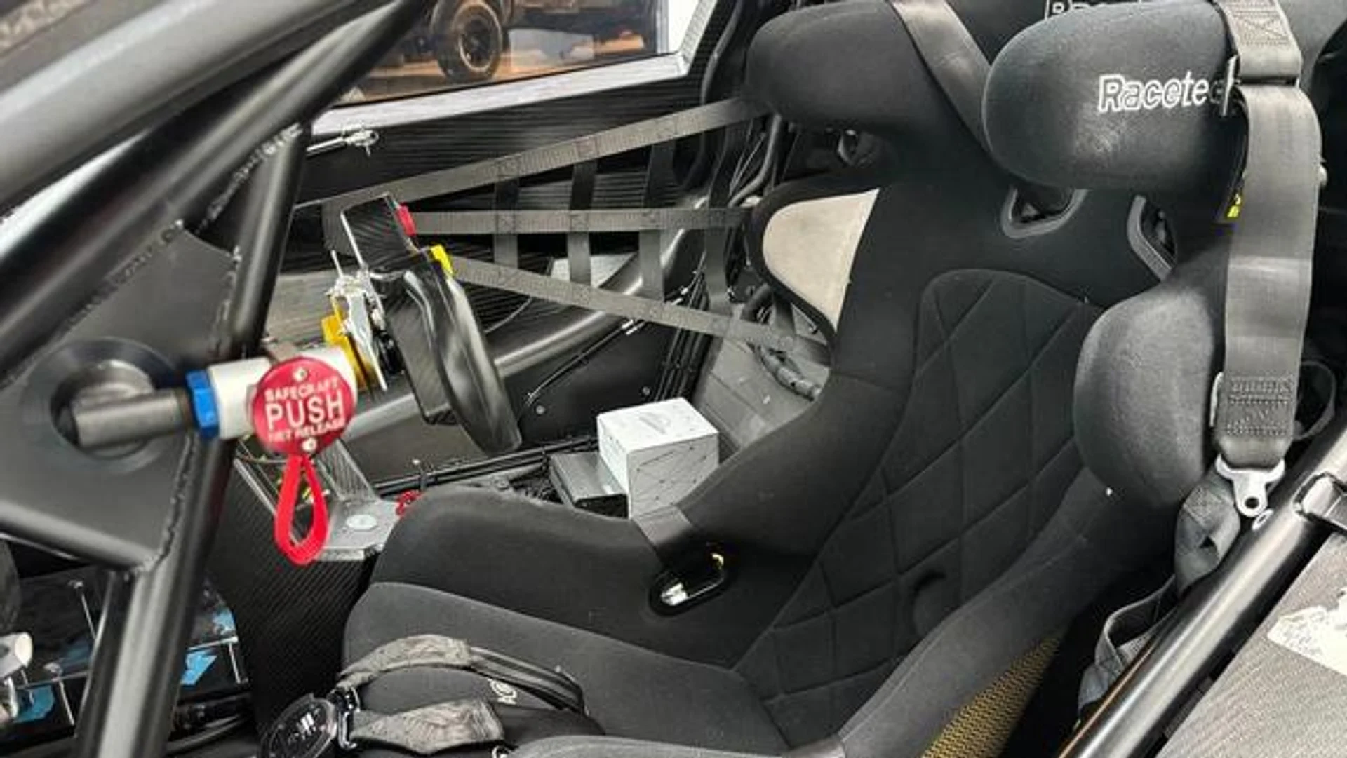 mph034_798143636_dq_Xi_M7_j_VN_Xcmyl_JM_Omqk_K_Wc0_520c2647fe