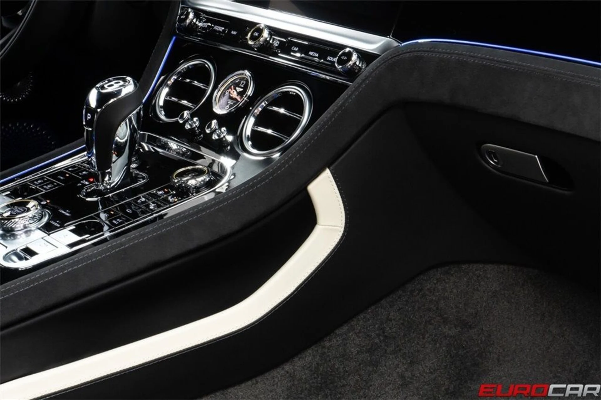 mph034_805480057_image_35_e5be6ffc83