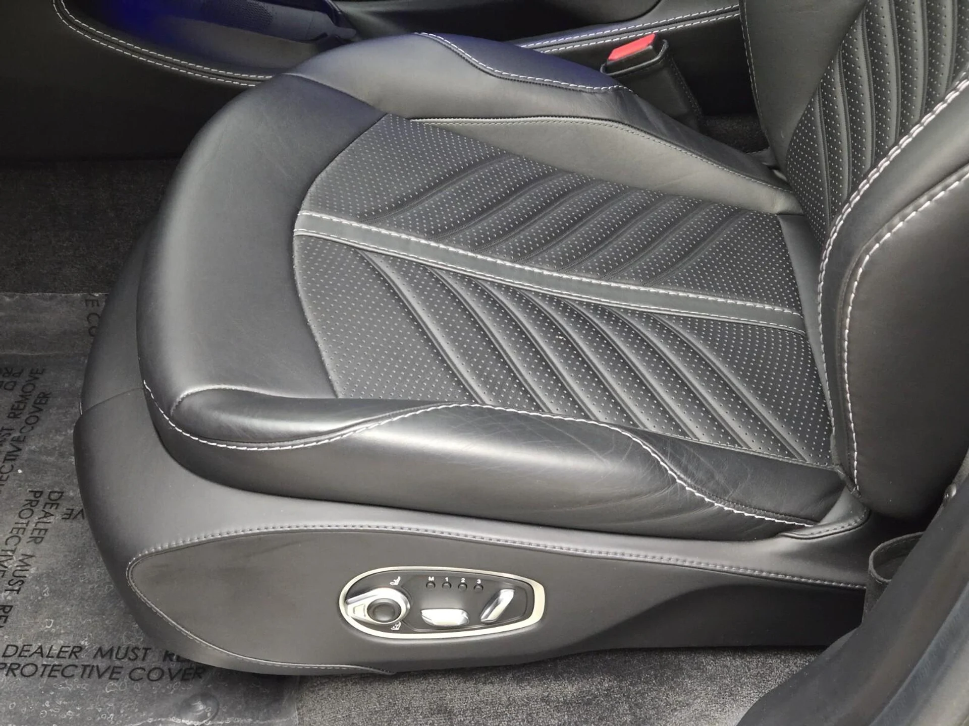 mph034_810507601_Used_2023_Aston_Martin_DBX_707_1769582760_13f5df2da6