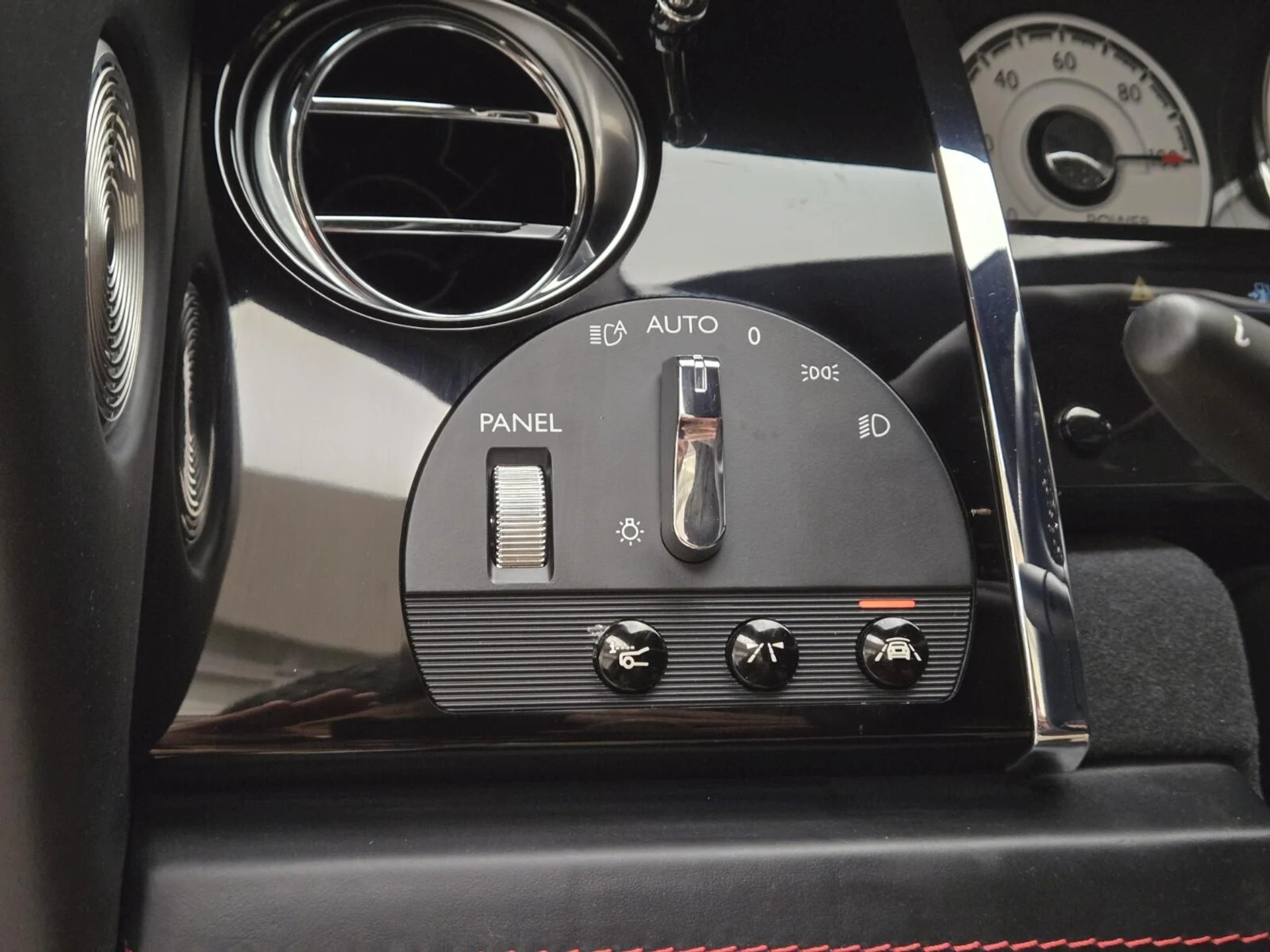 mph034_814670929_Used_2021_Rolls_Royce_Wraith_1777354982_c498c07a0a