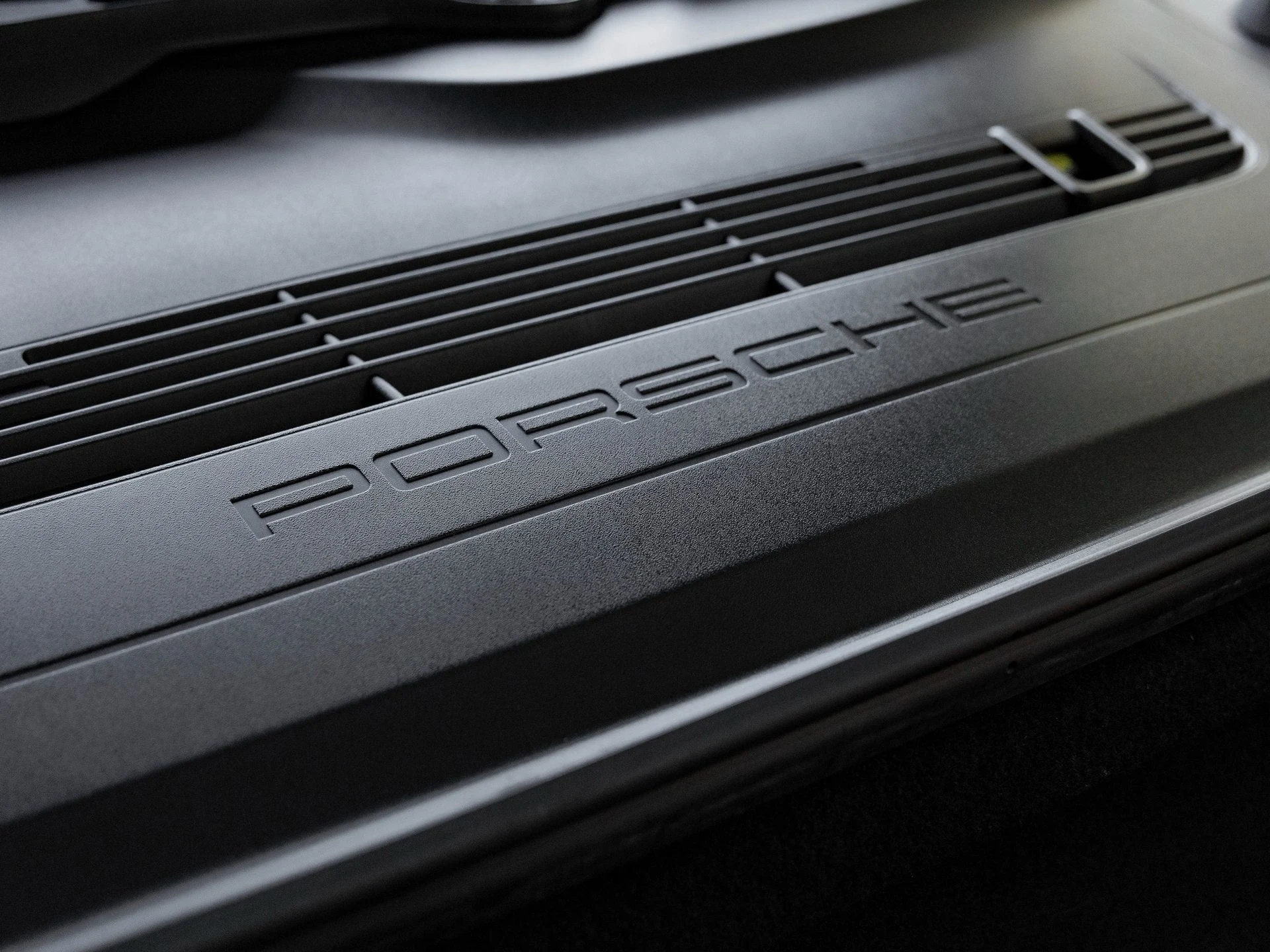 mph034_814984923_35_1dca12d14d