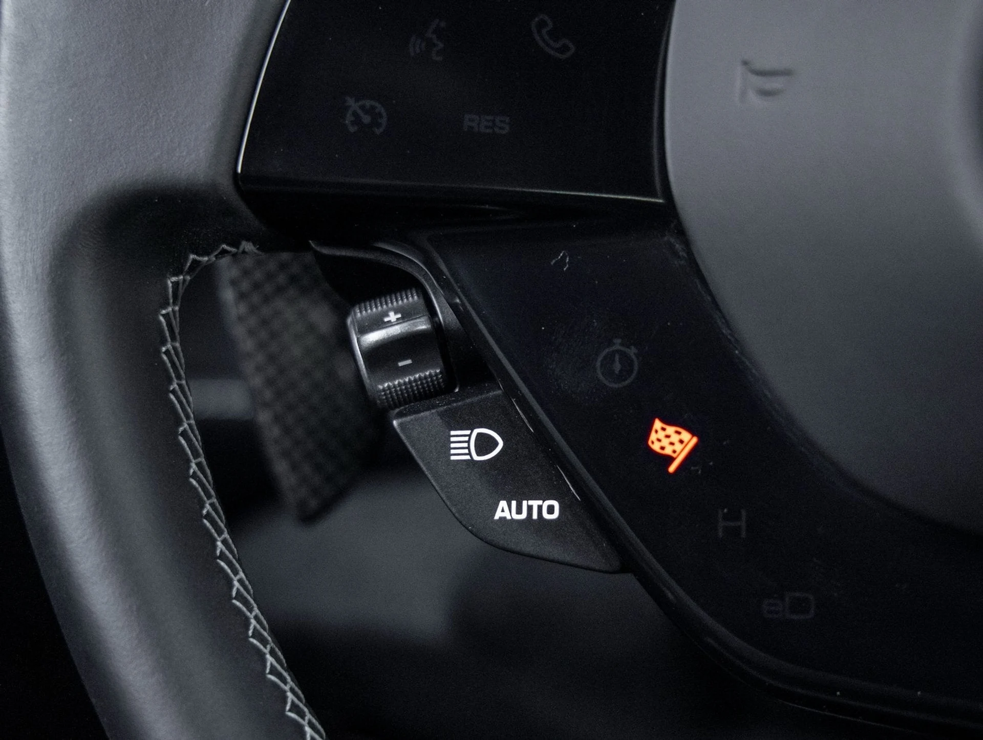 mph034_815957834_35_50a8451d42