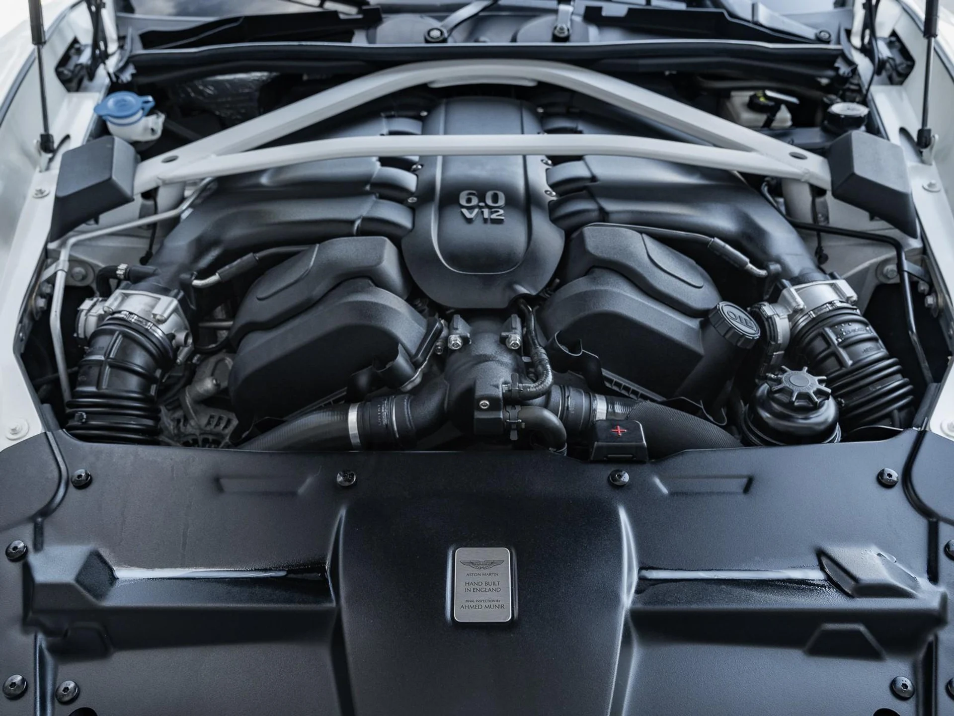 mph034_816820088_Used_2018_Aston_Martin_Vanquish_S_1759353691_ddf4804ab2