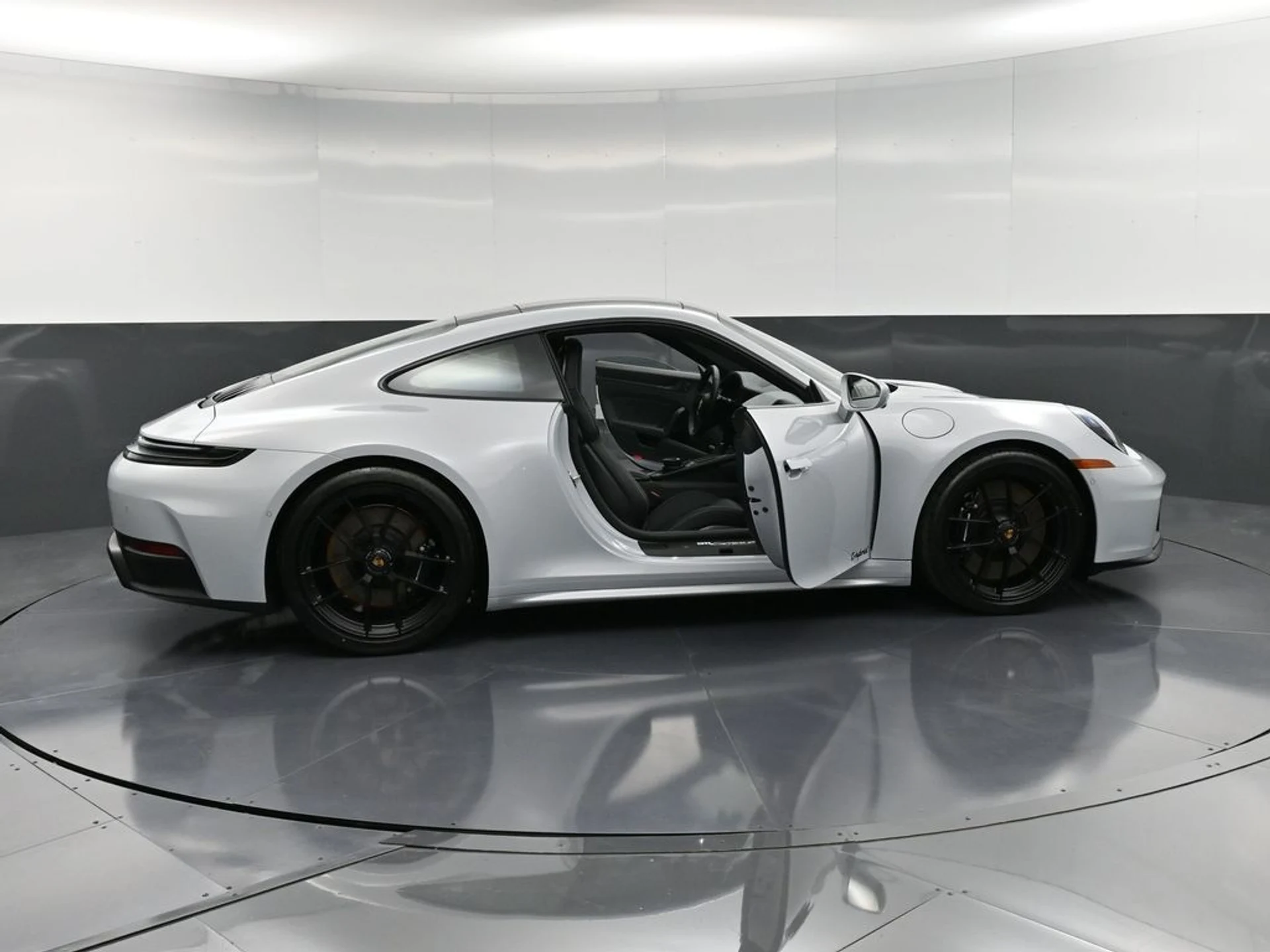 mph034_832301214_6c780ec7_156f_4d23_9bfc_7bf24f221e84_b8732f4791