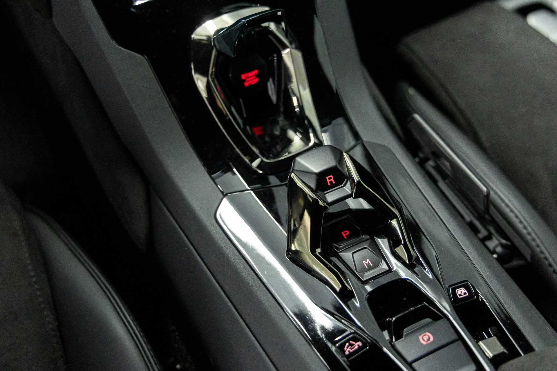 mph034_835843237_fb9c0813eac785117a3258e4d4c15872x_77c52003c6