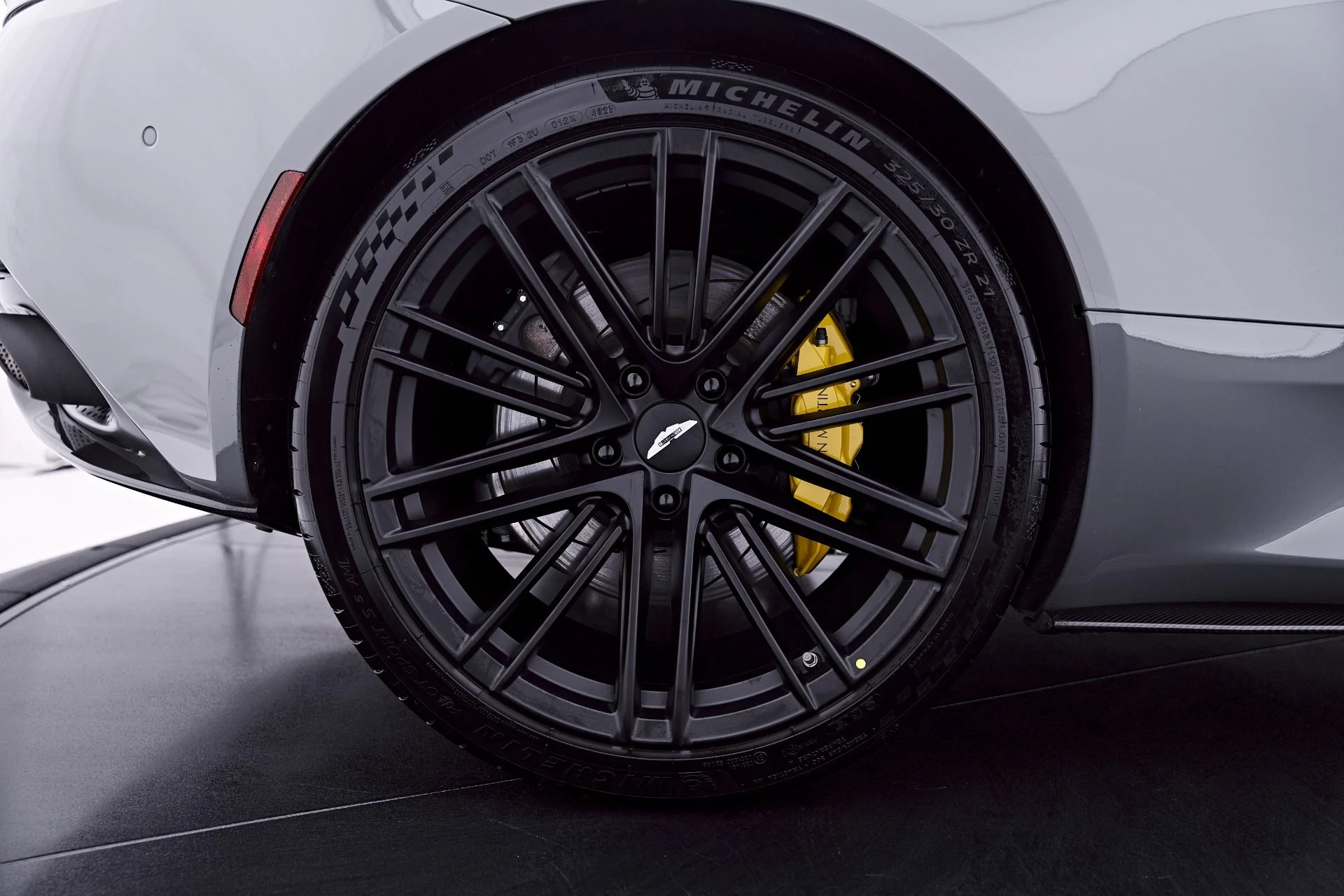 mph034_84055871_Used_2024_Aston_Martin_DB_12_1781813812_89ab91f136