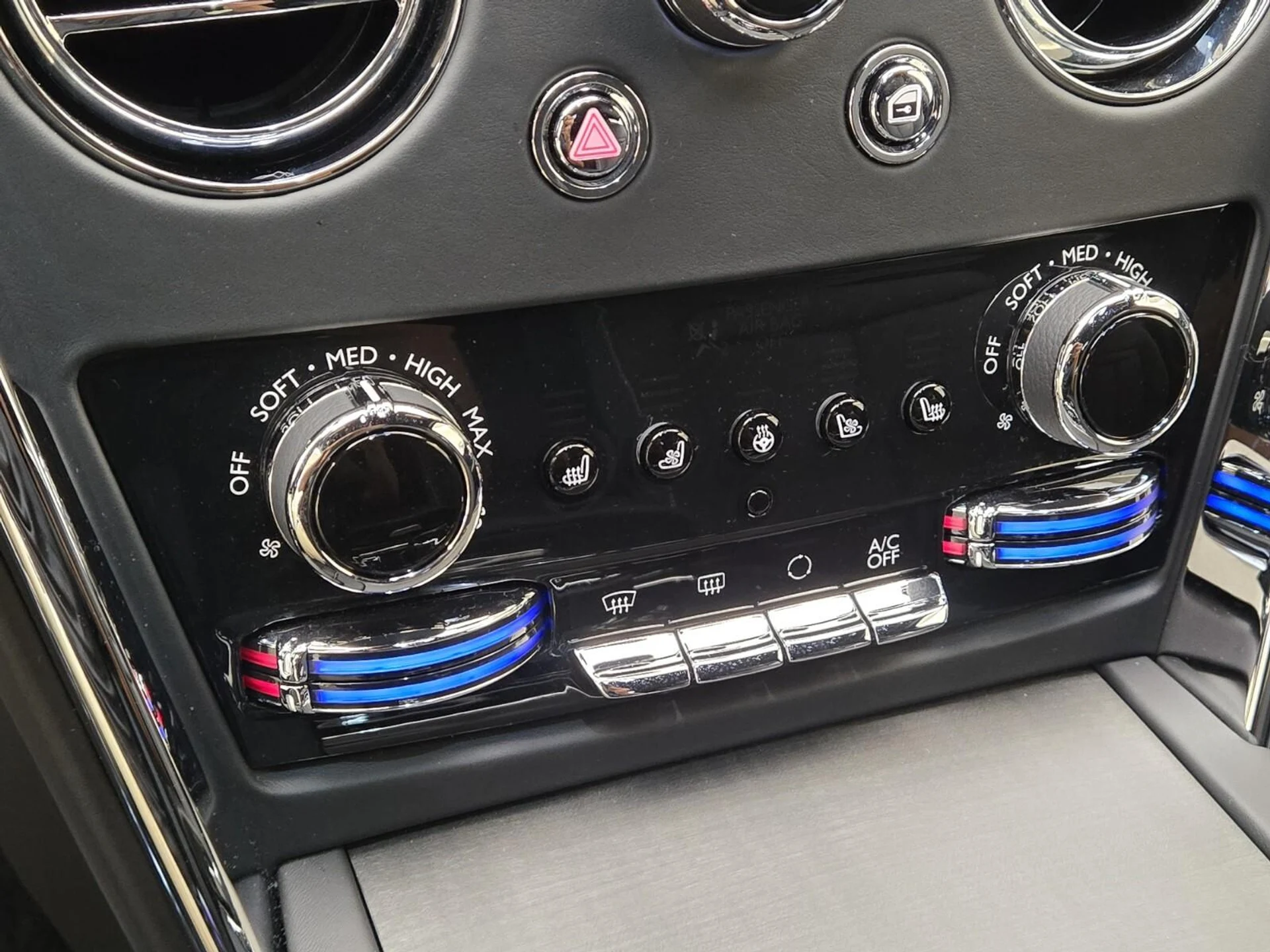 mph034_8487209_New_2026_Rolls_Royce_Cullinan_1776489346_44a46ae397