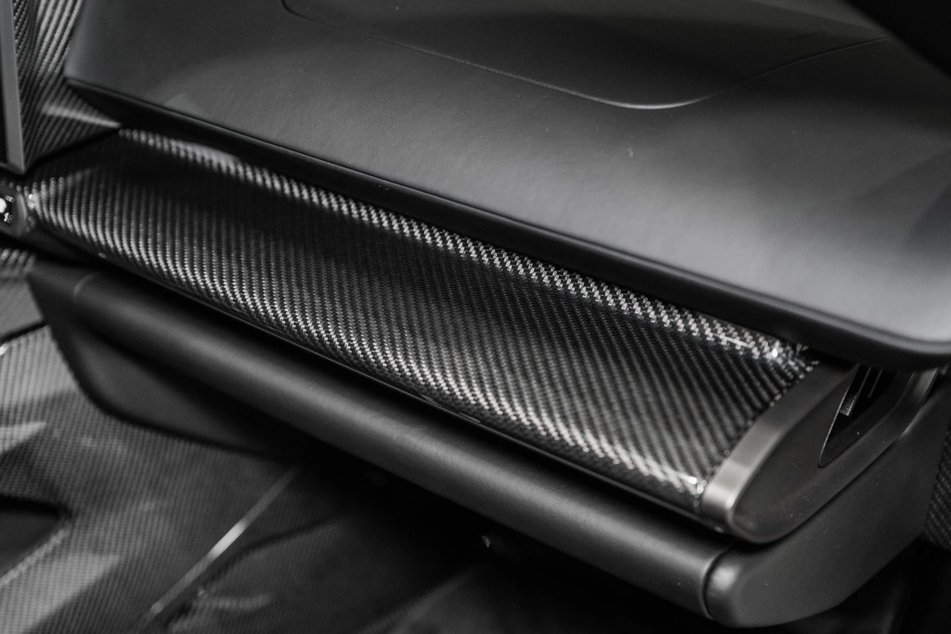 mph034_851450572_New_2026_ASTON_MARTIN_VALHALLA_COUPE_1775321272_422c003646