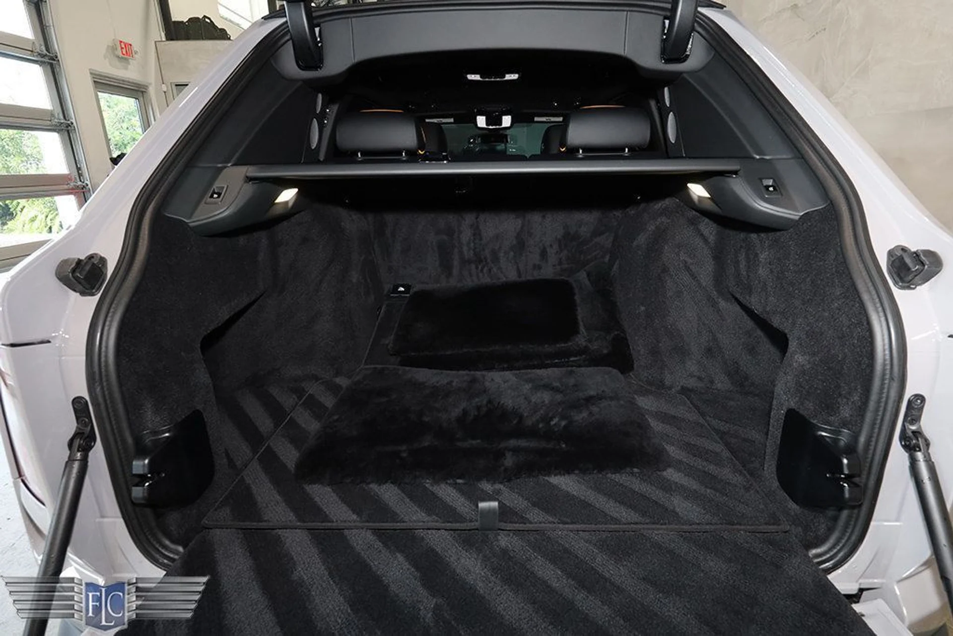 mph034_859280893_used_2024_rolls_royce_cullinan_blackbadgesportutility_9689_22957854_35_1024_4a97bed4c6