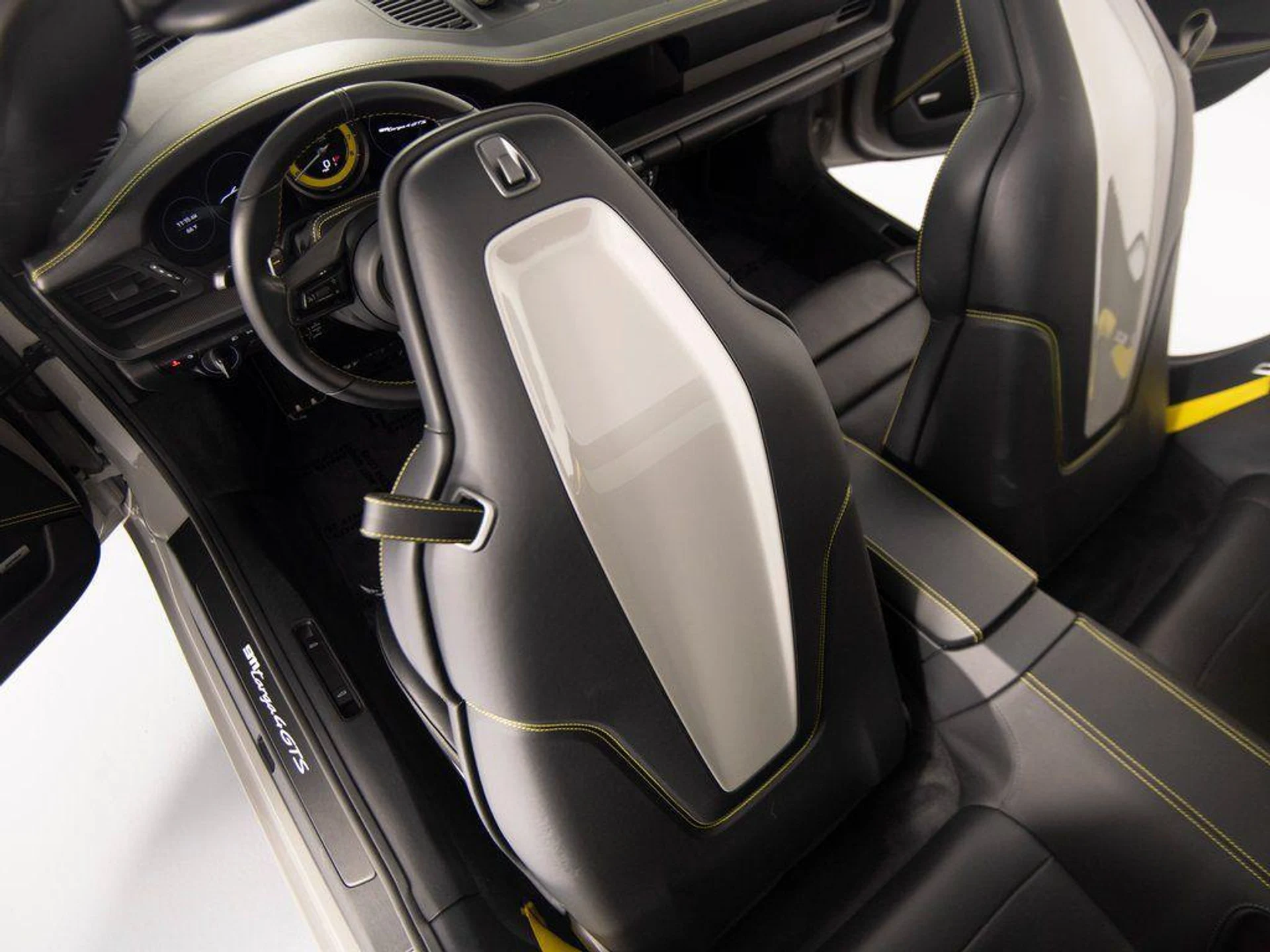 mph034_865637742_Rh_Xq_Ma_Qp_Va_Gb_BS_Bb_Ya_UQ_jr_K_Gs_bd7da9b7c8